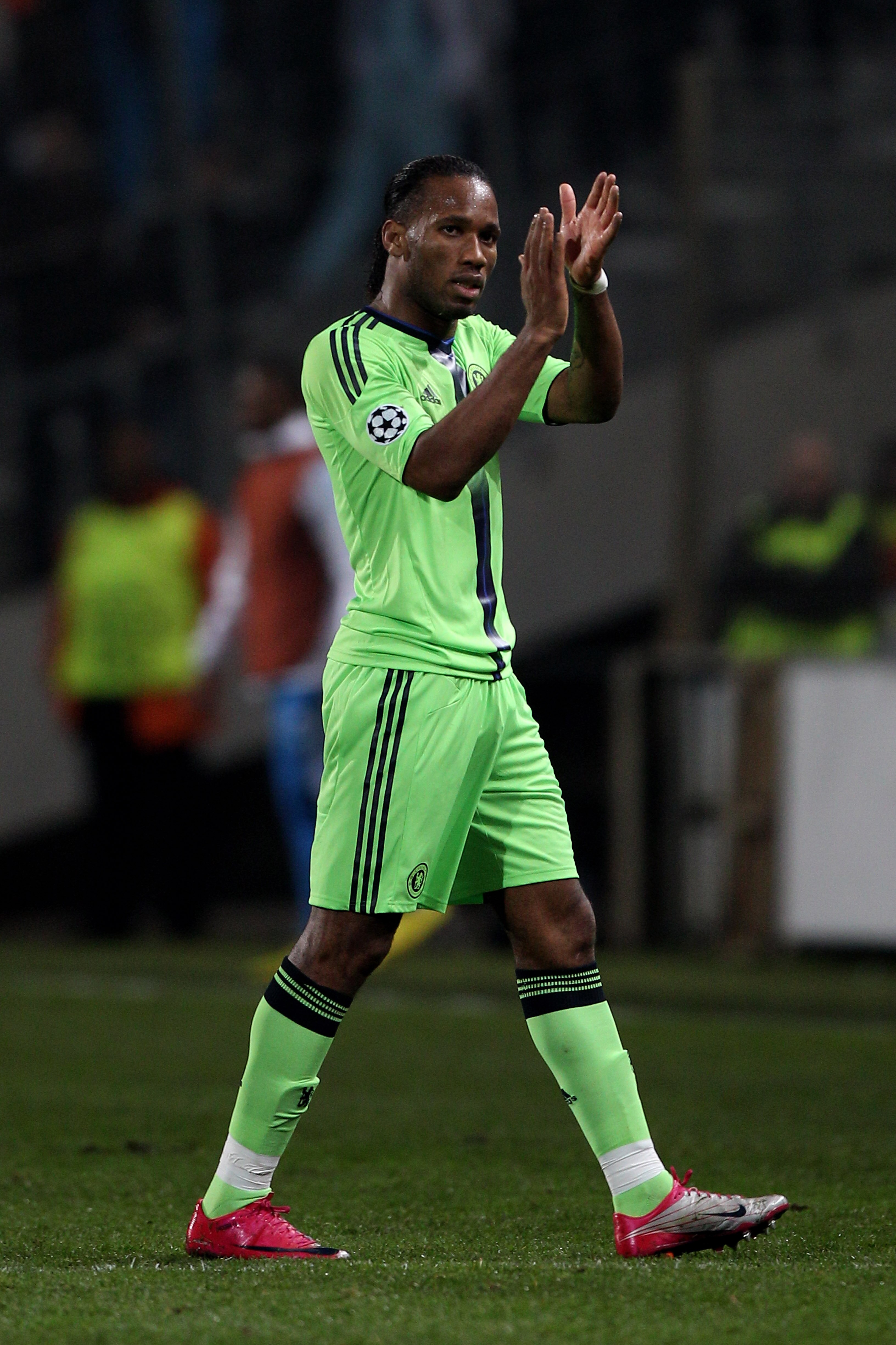 MARSEILLE, FRANCE - DECEMBER 08:  Didier Drogba of Chelsea applauds the fans as he is substituted in the second half during the UEFA Champions League Group F match between Marseille and Chelsea at the Stade Velodrome on December 8, 2010 in Marseille, Fran