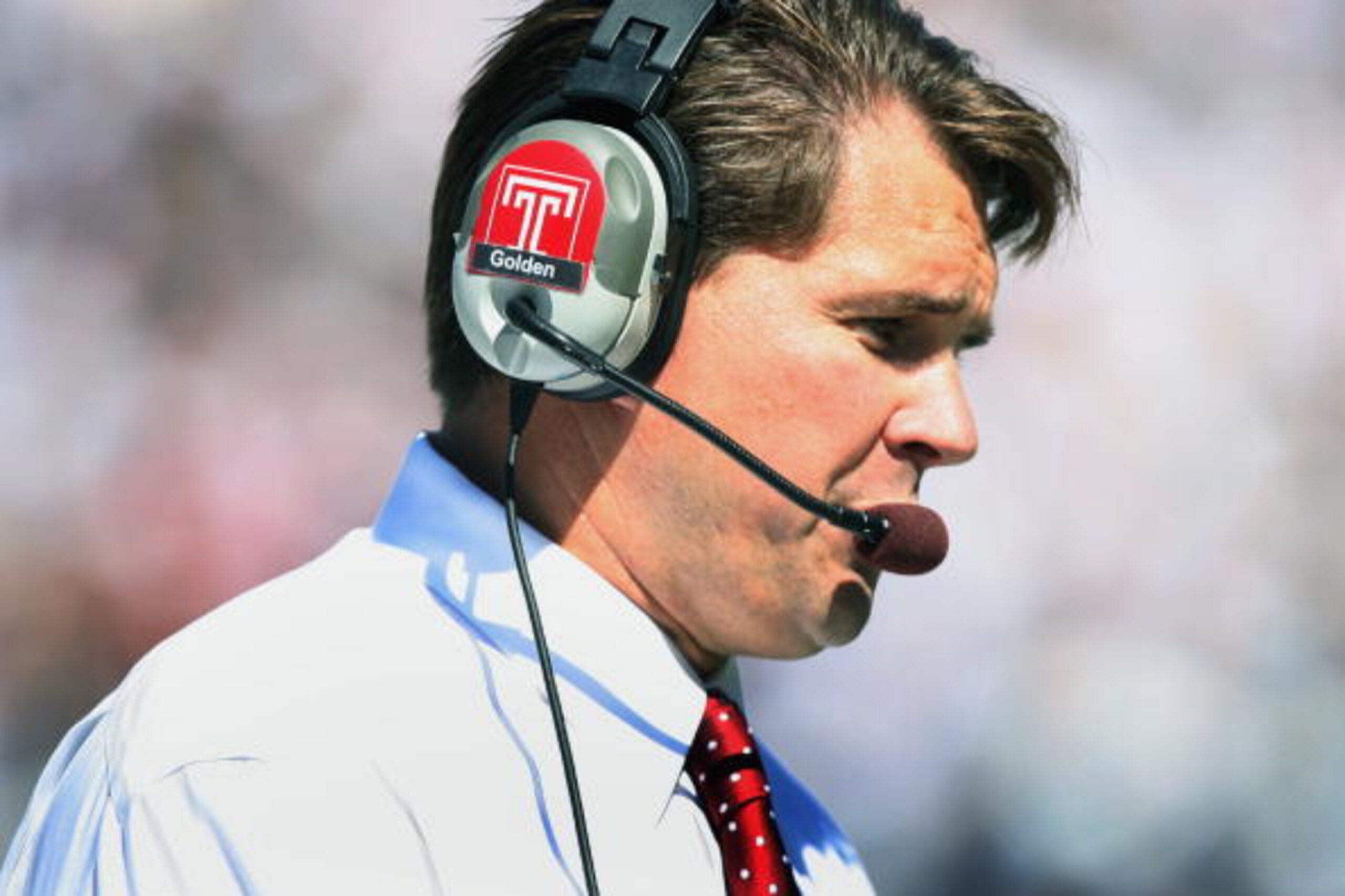 STATE COLLEGE, PA - SEPTEMBER 19: Head coach Al Golden of the Temple Owls coaches from the sideline during a game against the Penn State Nittany Lions on September 19, 2009 at Beaver Stadium in State College, Pennsylvania. (Photo by Hunter Martin/Getty Im