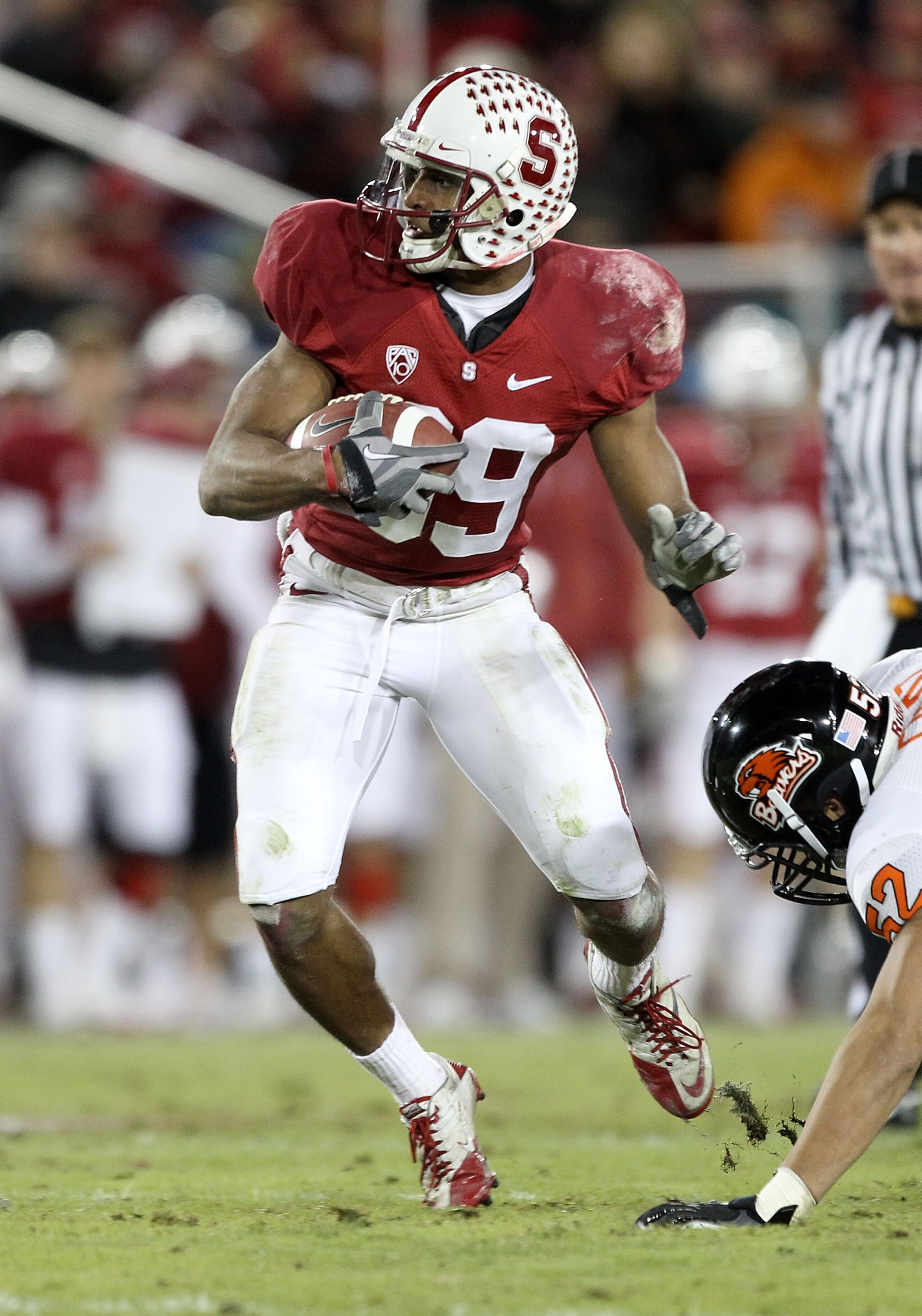 PALO ALTO, CA - NOVEMBER 27:  Doug Baldwin #89 of the Stanford Cardinal in action against the Oregon State Beavers at Stanford Stadium on November 27, 2010 in Palo Alto, California.  (Photo by Ezra Shaw/Getty Images)