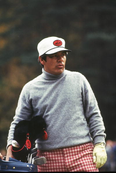 1972:  Lee Trevino of the USA contemplates which club to use during the Piccadilly World Matchplay at Wentworth Golf Club in Surrey, England. \ Mandatory Credit: Allsport UK /Allsport