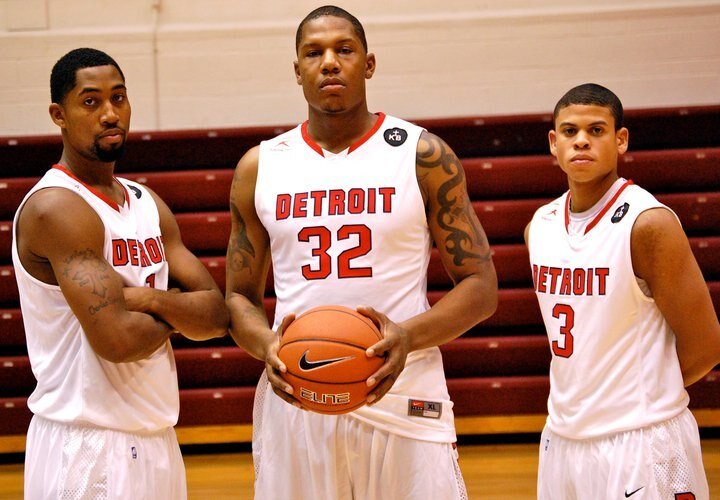 courtesy of http://www.itsalwayssunnyindetroit.com/2010/10/2010-detroit-titans-basketball-media.html