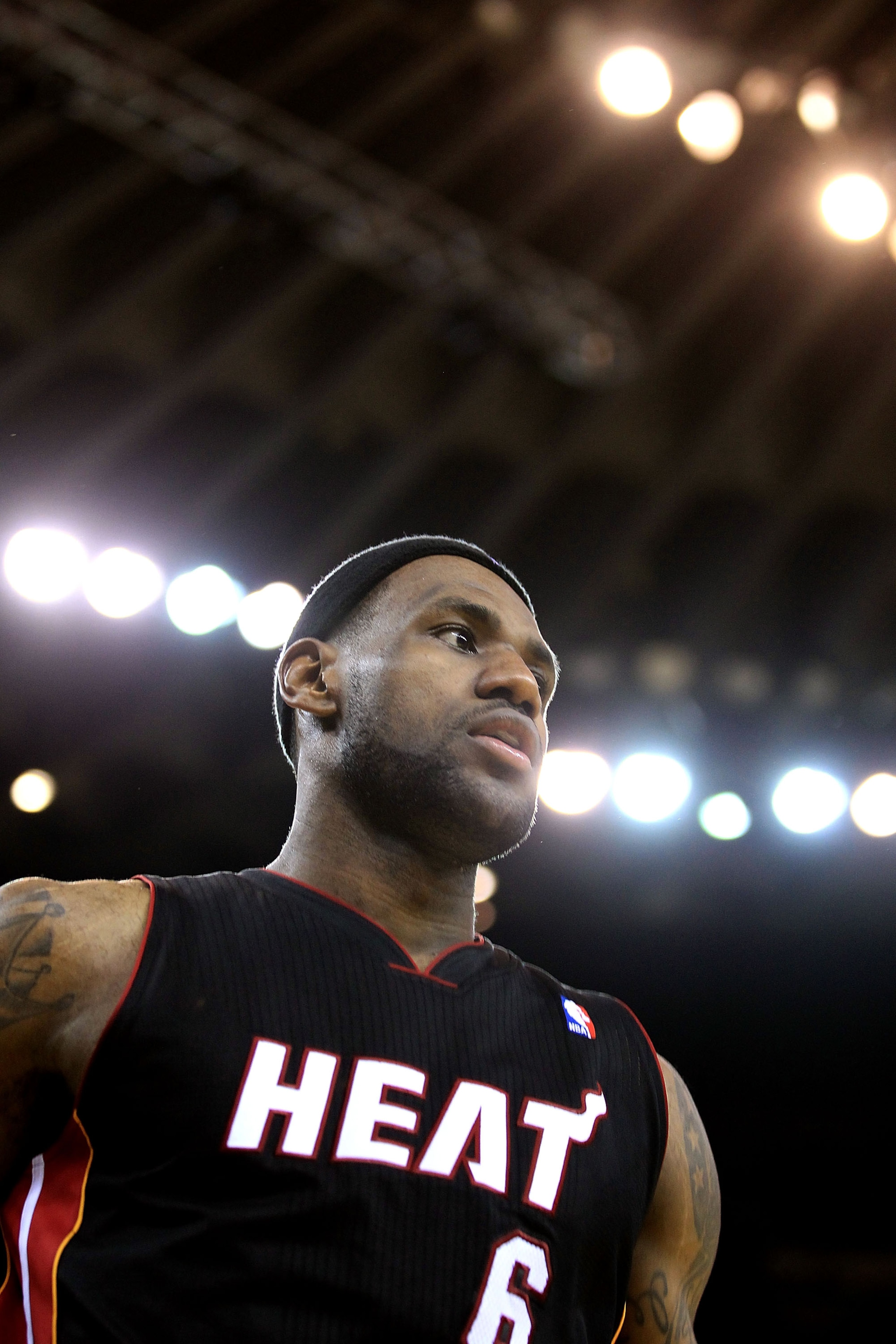 OAKLAND, CA - DECEMBER 10:  Lebron James #6 of the Miami Heat walks towards the bench during their game against the Golden State Warriors at Oracle Arena on December 10, 2010 in Oakland, California. NOTE TO USER: User expressly acknowledges and agrees tha