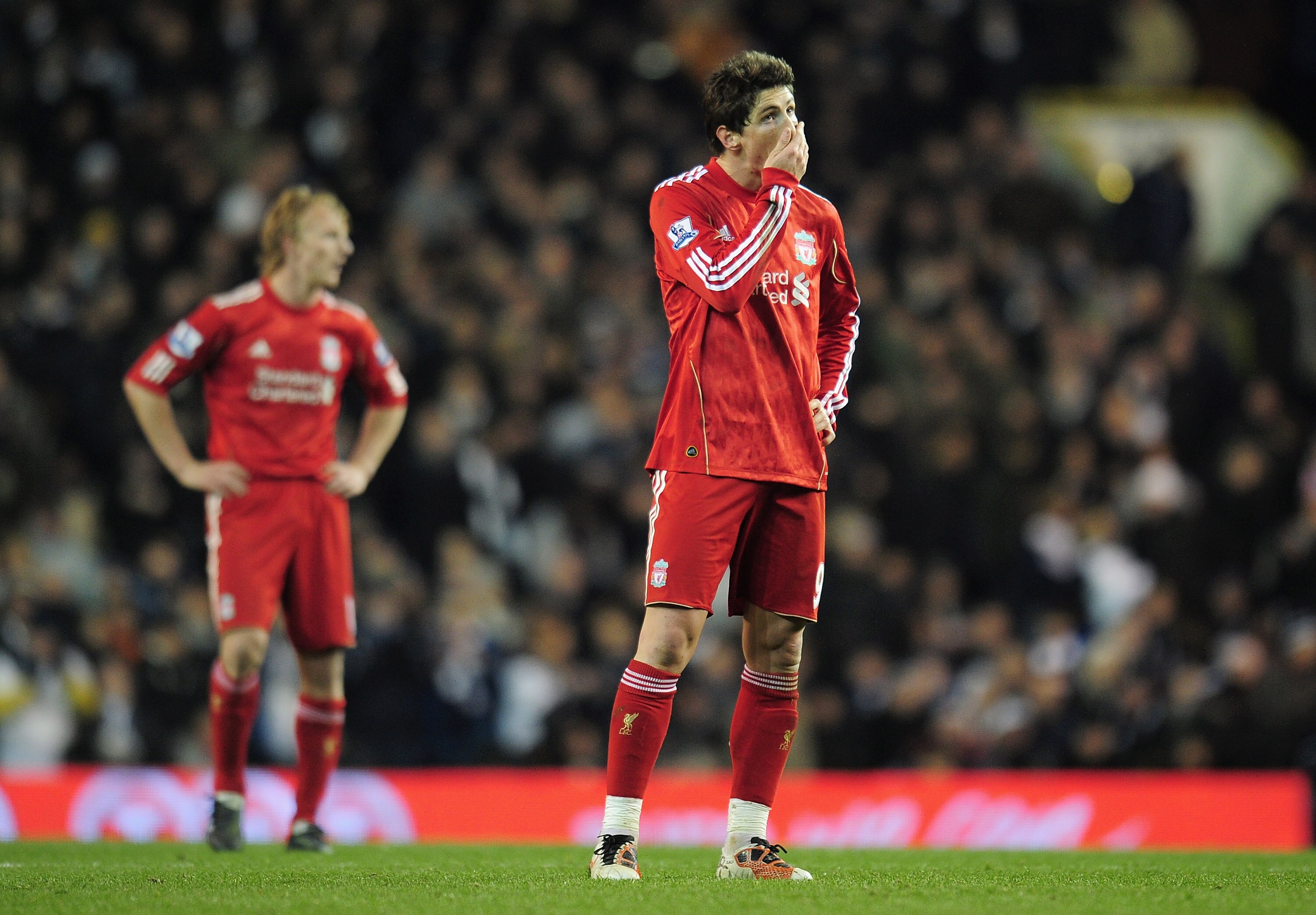 LONDON, ENGLAND - NOVEMBER 28:  A dejected Fernando Torres of Liverpool after defeat in the Barclays Premier League match between Tottenham Hotspur and Liverpool at White Hart Lane on November 28, 2010 in London, England.  (Photo by Shaun Botterill/Getty