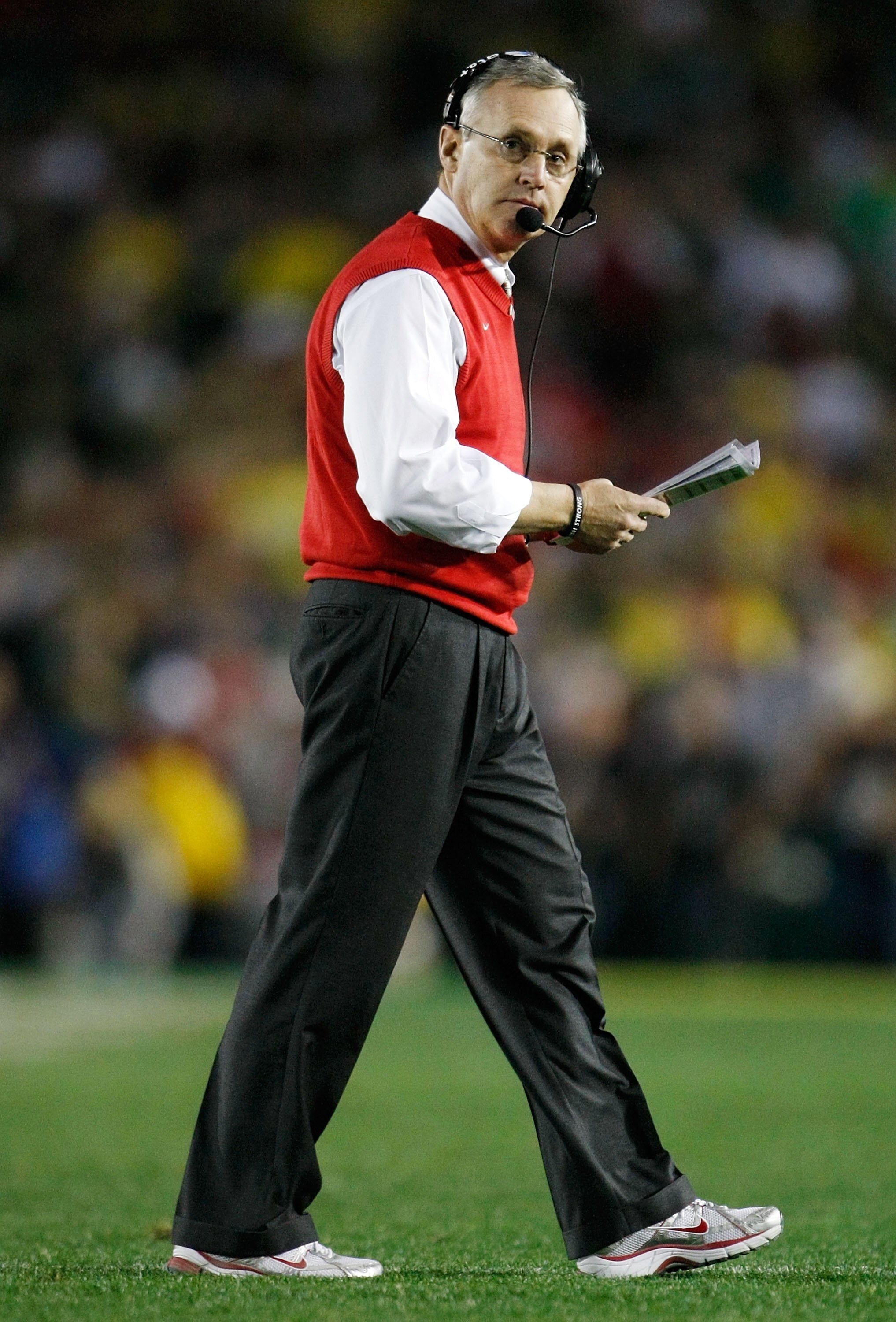 PASADENA, CA - JANUARY 01:  Head coach Jim Tressel of the Ohio State Buckeyes is seen during the 96th Rose Bowl game against the Oregon Ducks on January 1, 2010 in Pasadena, California.  (Photo by Jeff Gross/Getty Images)