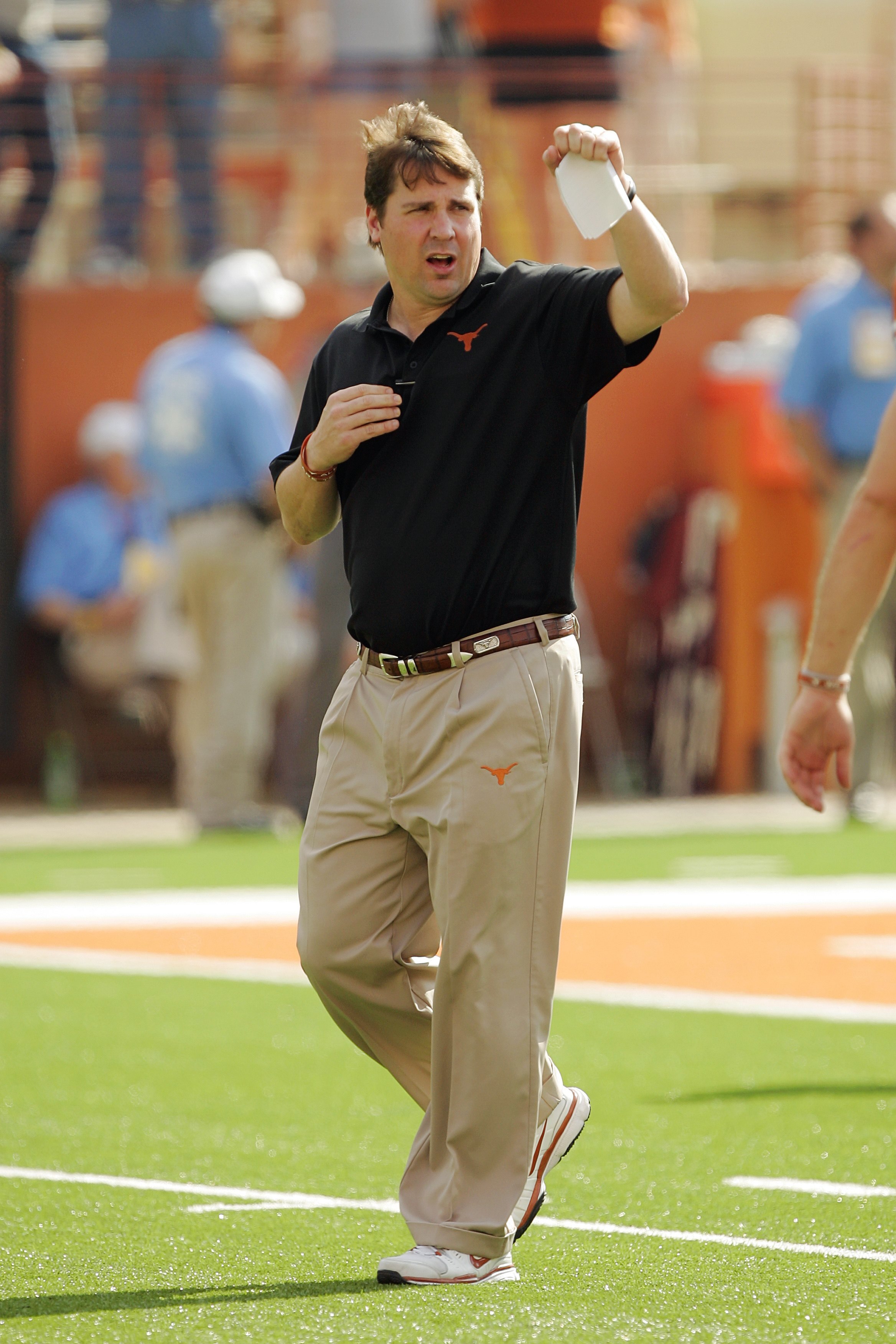 AUSTIN, TX - NOVEMBER 07:  Defensive coordinator Will Muschamp of the Texas Longhorns watches the defense prepare against the UCF Knights on November 7, 2009 at Darrell K Royal - Texas Memorial Stadium in Austin, Texas.  Texas won 35-3.  (Photo by Brian B