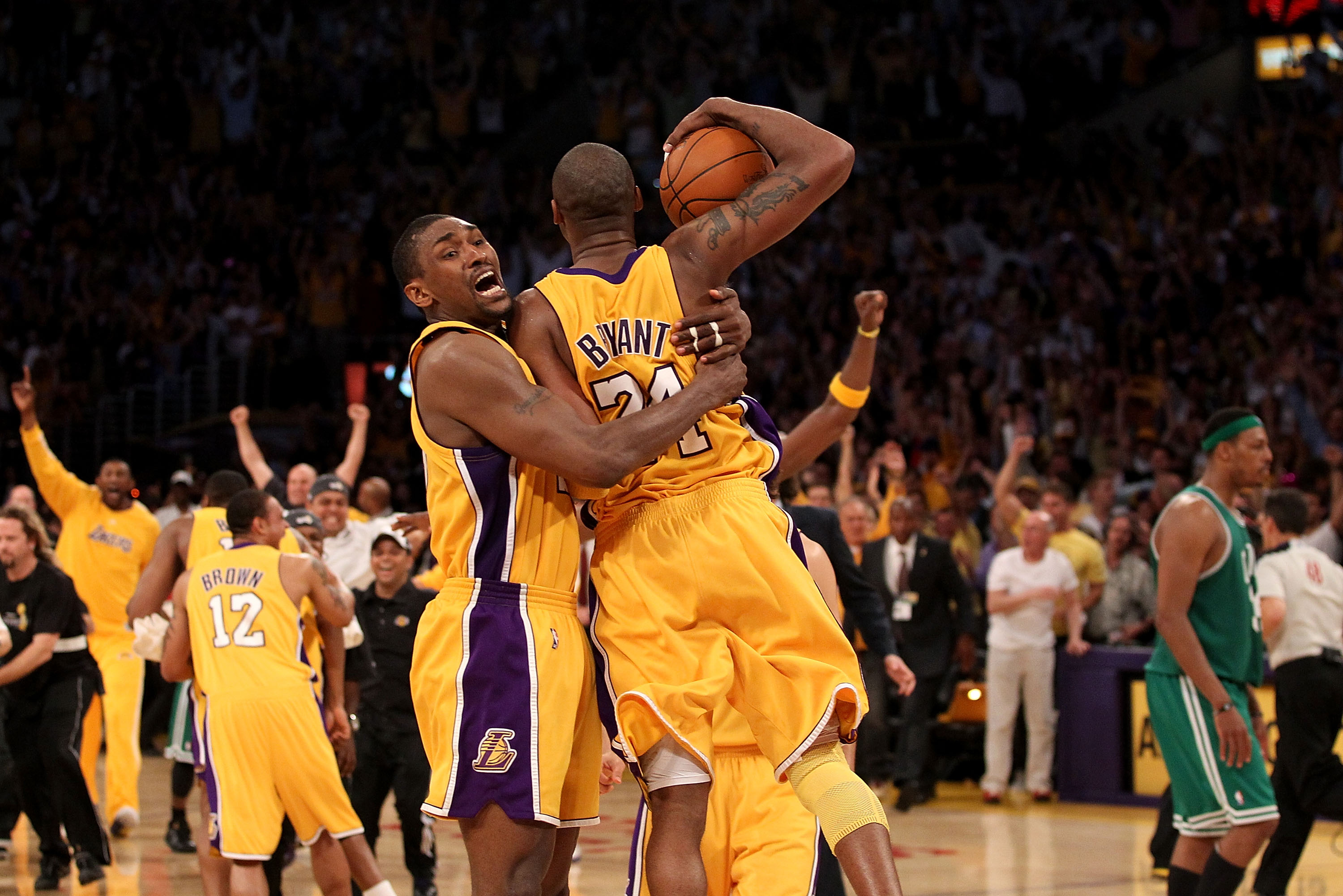 LOS ANGELES, CA - JUNE 17:  Ron Artest #37 and Kobe Bryant #24 of the Los Angeles Lakers celebrates as the Lakers defeated the Boston Celtics in Game Seven of the 2010 NBA Finals at Staples Center on June 17, 2010 in Los Angeles, California.  NOTE TO USER