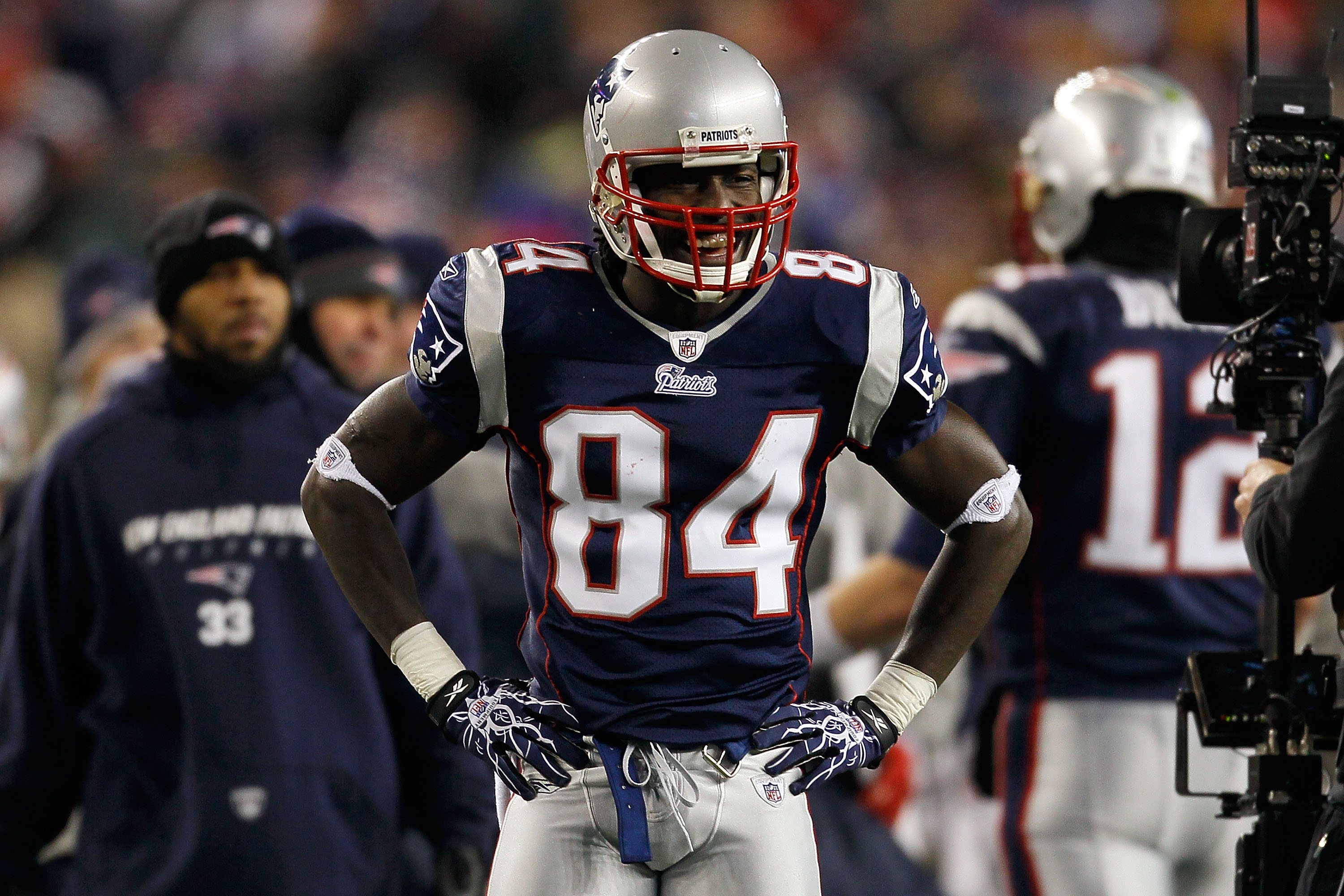 FOXBORO, MA - DECEMBER 06:  Deion Branch #84 of the New England Patriots smiles late in the fourth quarter against the New York Jets at Gillette Stadium on December 6, 2010 in Foxboro, Massachusetts.  (Photo by Jim Rogash/Getty Images)