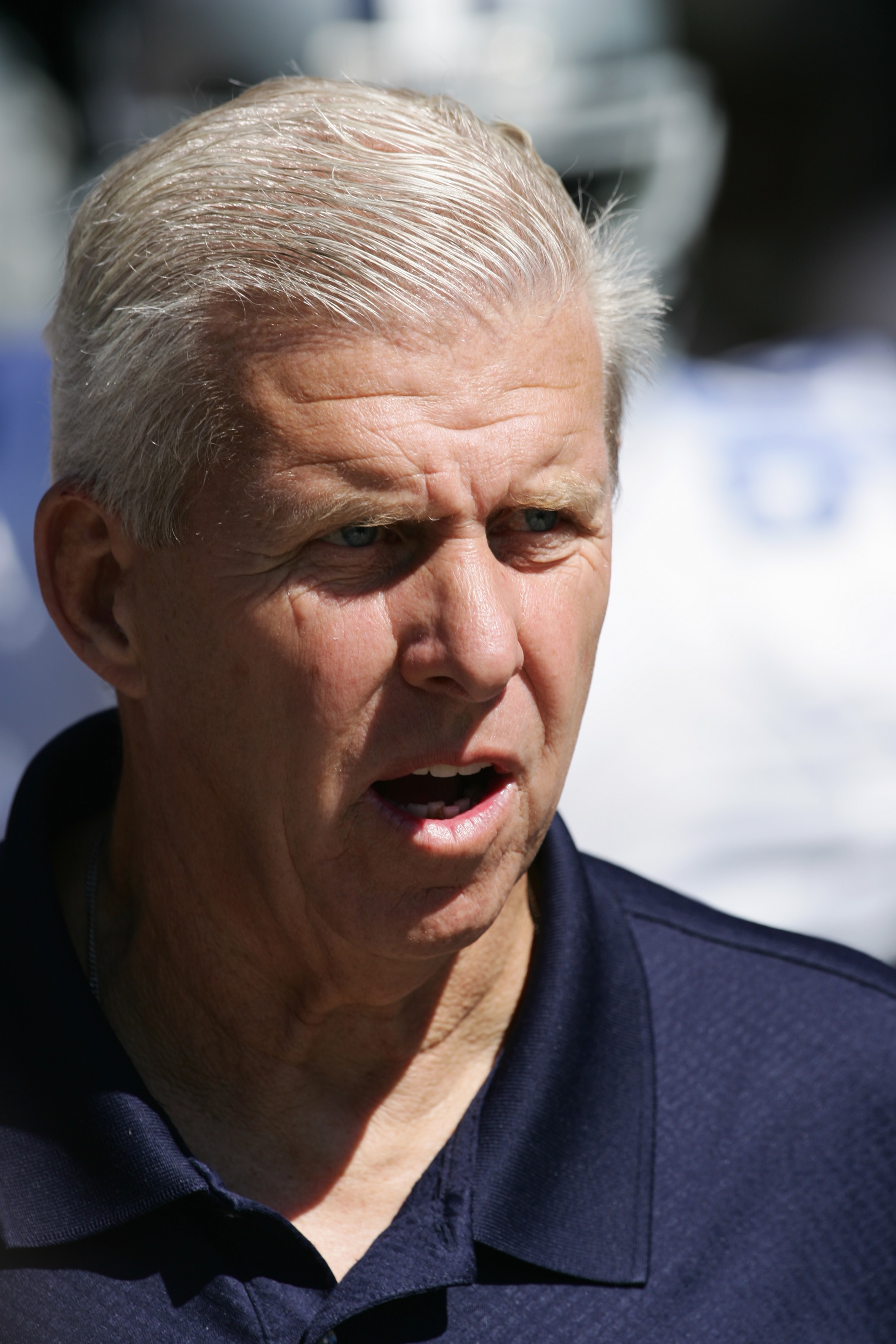 NASHVILLE, TN - OCTOBER 1:  Head coach Bill Parcells of the Dallas Cowboys looks on against the Tennessee Titans at LP Field on October 1, 2006 in Nashville, Tennessee. The Cowboys defeated the Titans 45-14.  (Photo by Harry How/Getty Images)