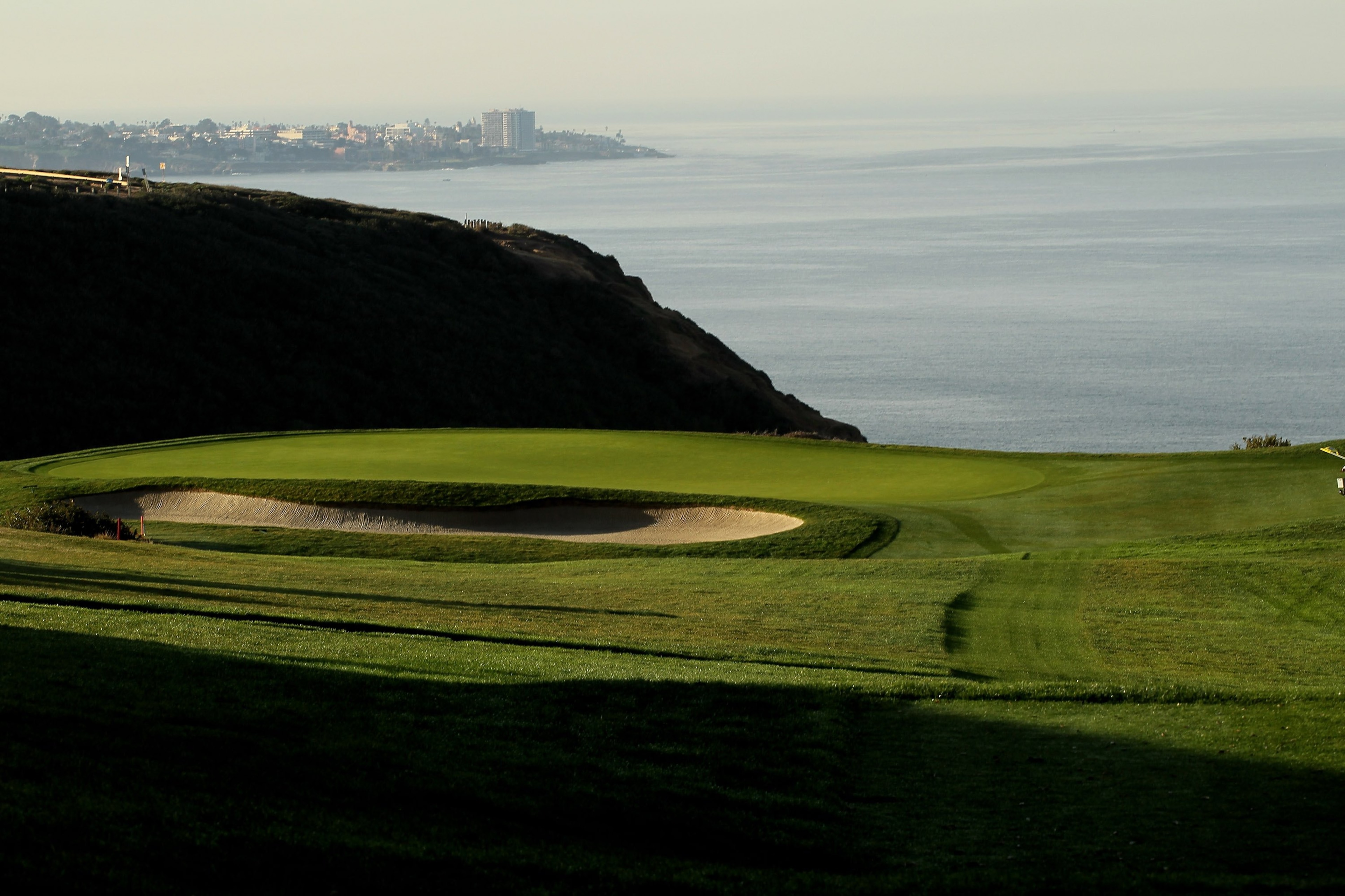 LA JOLLA, CA - JANUARY 30:  The third hole on the South Course at Torrey Pines Golf Course during the third round of the Farmers Insurance Open on January 30, 2010 in La Jolla, California. (Photo by Stephen Dunn/Getty Images)