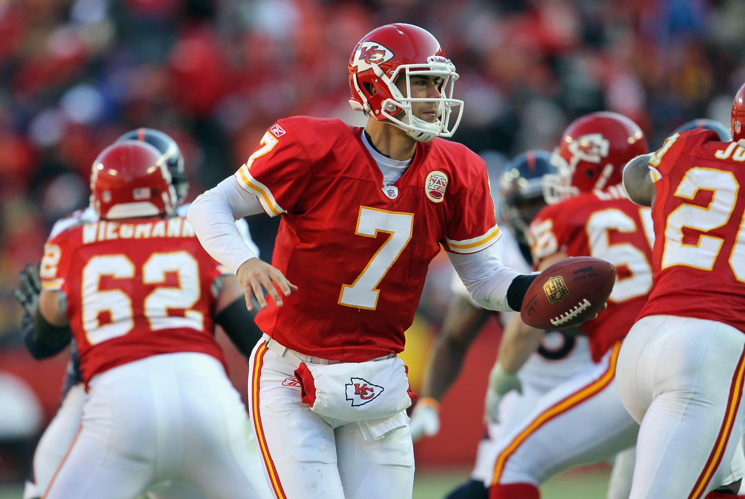 KANSAS CITY, MO - DECEMBER 05:  Quarterback Matt Cassel #7 of the Kansas City Chiefs in action during the game against the Denver Broncos on December 5, 2010 at Arrowhead Stadium in Kansas City, Missouri.  (Photo by Jamie Squire/Getty Images)