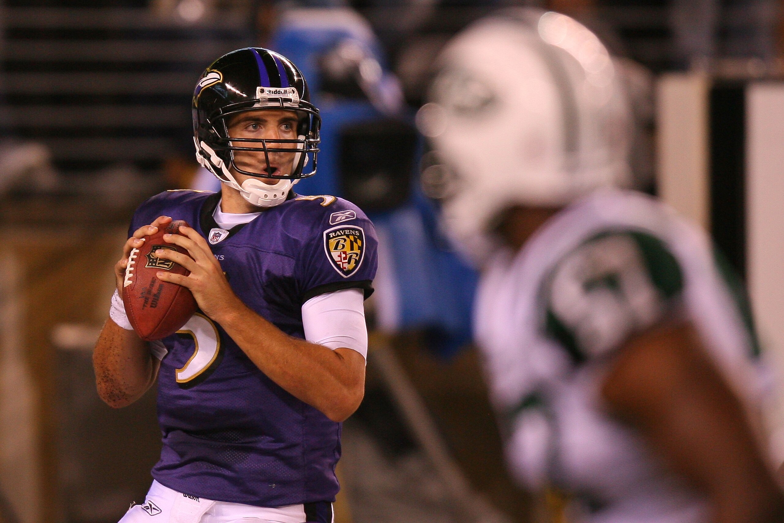 EAST RUTHERFORD, NJ - SEPTEMBER 13:  Joe Flacco #5 of the Baltimore Ravens in action against the New York Jets during the home opener at the New Meadowlands Stadium on September 13, 2010 in East Rutherford, New Jersey.  (Photo by Andrew Burton/Getty Image