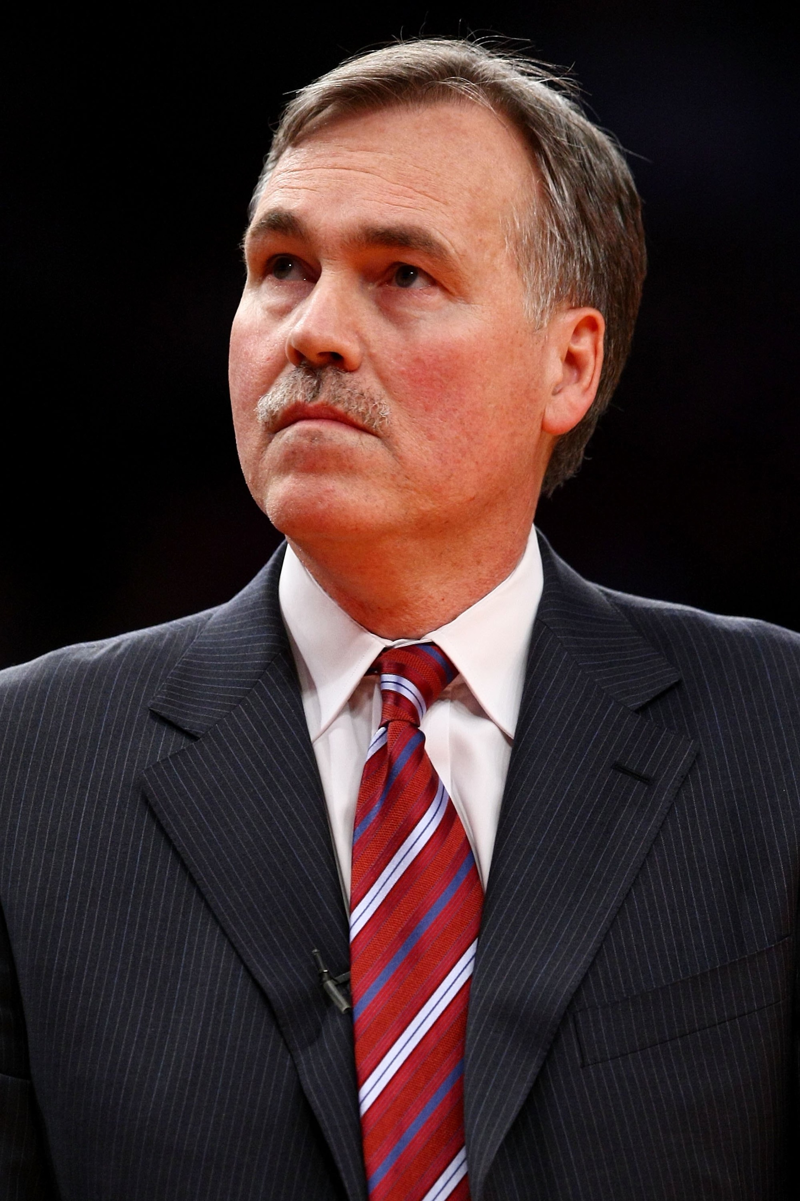 NEW YORK - MARCH 04:  Head coach Mike D'Antoni of the New York Knicks looks up during the game against the Atlanta Hawks at Madison Square Garden March 4, 2009 in New York City. NOTE TO USER: User expressly acknowledges and agrees that, by downloading and