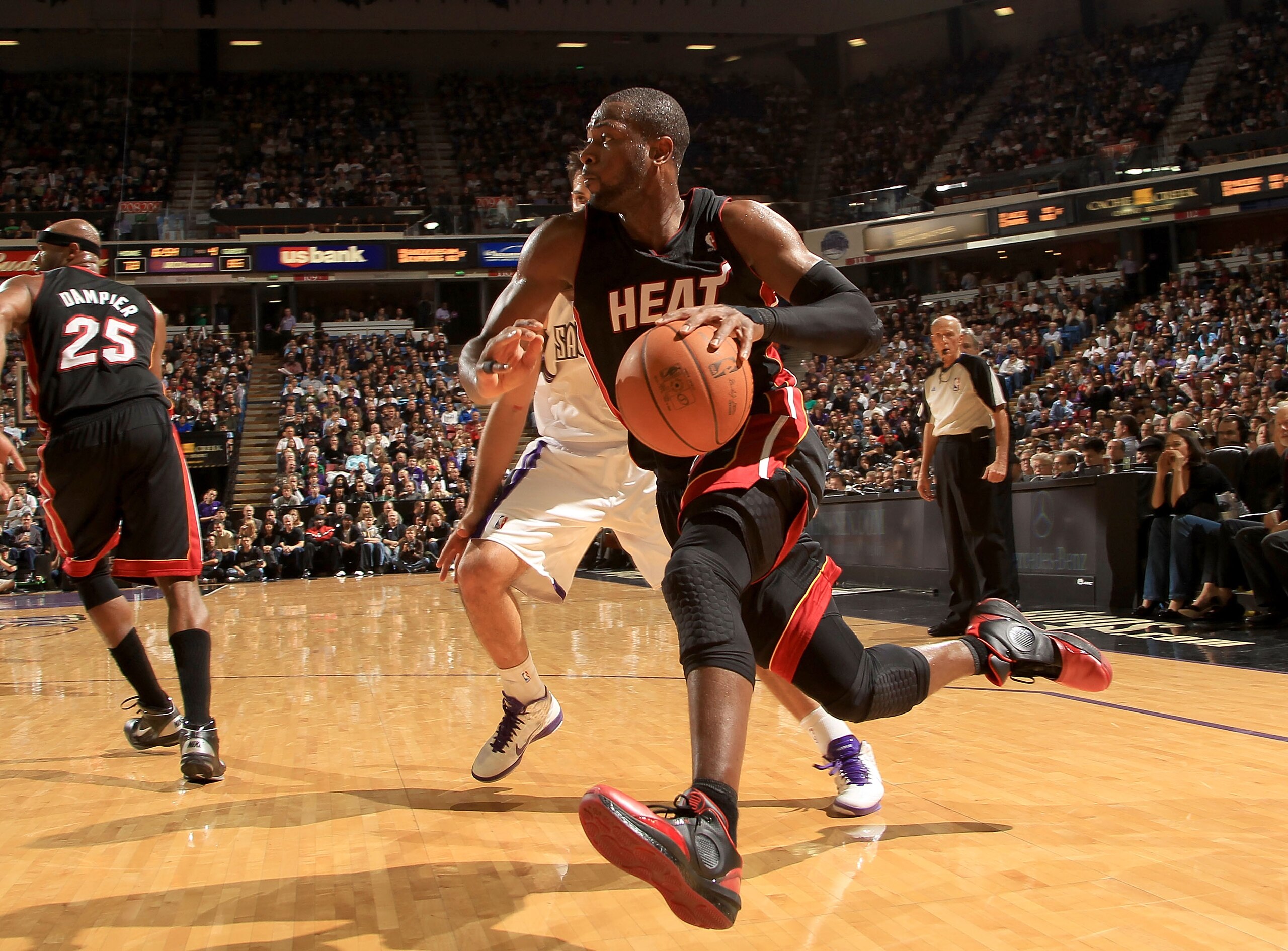 SACRAMENTO, CA - DECEMBER 11:  Dwayne Wade #3 of the Miami Heat in action against the Sacramento Kings at ARCO Arena on December 11, 2010 in Sacramento, California.  NOTE TO USER: User expressly acknowledges and agrees that, by downloading and or using th