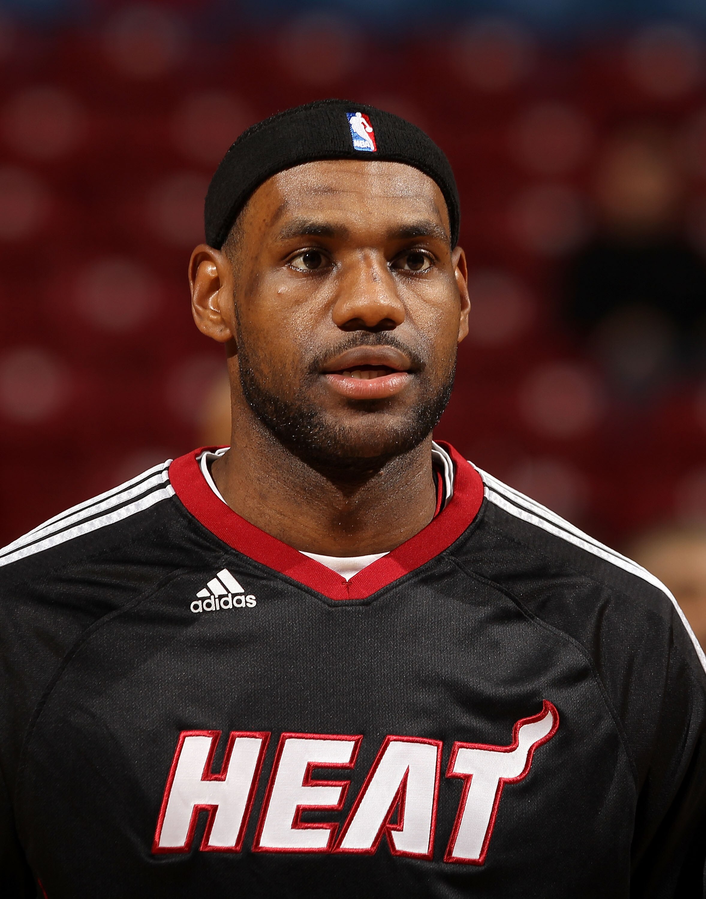 SACRAMENTO, CA - DECEMBER 11:  Lebron James #6 of the Miami Heat warms up before their game against the Sacramento Kings at ARCO Arena on December 11, 2010 in Sacramento, California.  NOTE TO USER: User expressly acknowledges and agrees that, by downloadi