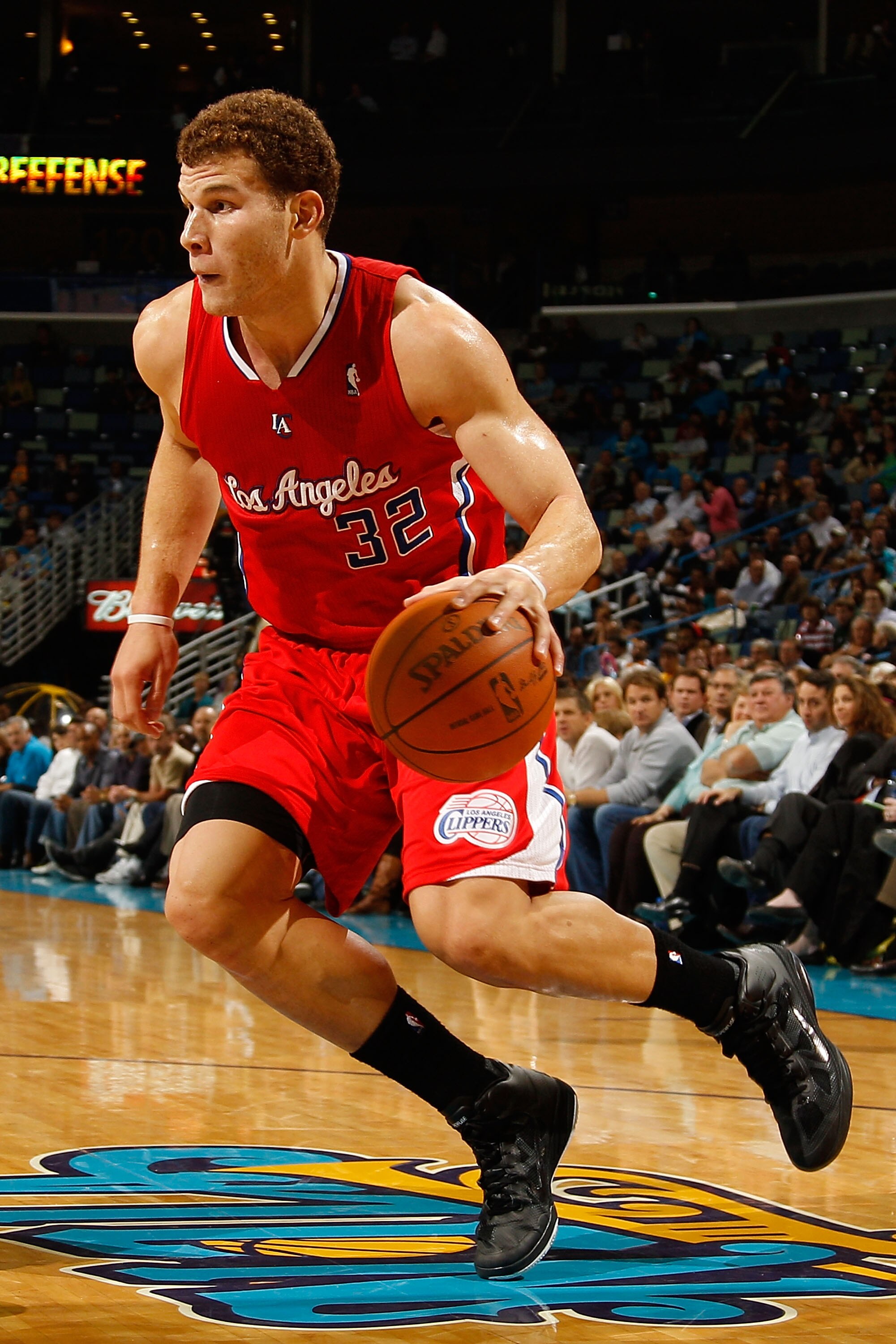 NEW ORLEANS - NOVEMBER 09:  Blake Griffin #32 of the Los Angeles Clippers drives the ball down the court during the game against the New Orleans Hornets at the New Orleans Arena on November 9, 2010 in New Orleans, Louisiana. The Hornets defeated the Clipp