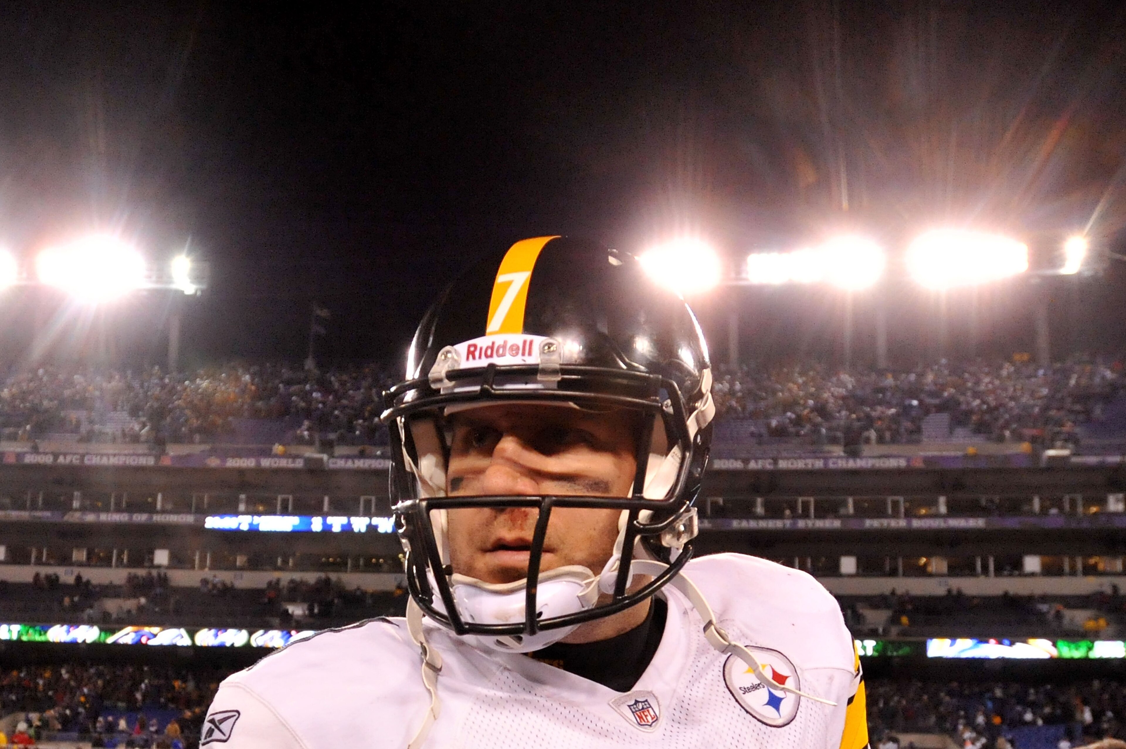 BALTIMORE, MD - DECEMBER 05: Quarterback Ben Roethlisberger #7 of the Pittsburgh Steelers looks on after defeating the Baltimore Ravens 13-10 at M&T Bank Stadium on December 5, 2010 in Baltimore, Maryland. (Photo by Larry French/Getty Images) BALTIMORE, MD - DECEMBER 05: Quarterback Ben Roethlisberger #7 of the Pittsburgh Steelers looks on after defeating the Baltimore Ravens 13-10 at M&T Bank Stadium on December 5, 2010 in Baltimore, Maryland. (Photo by Larry French/Getty Images)