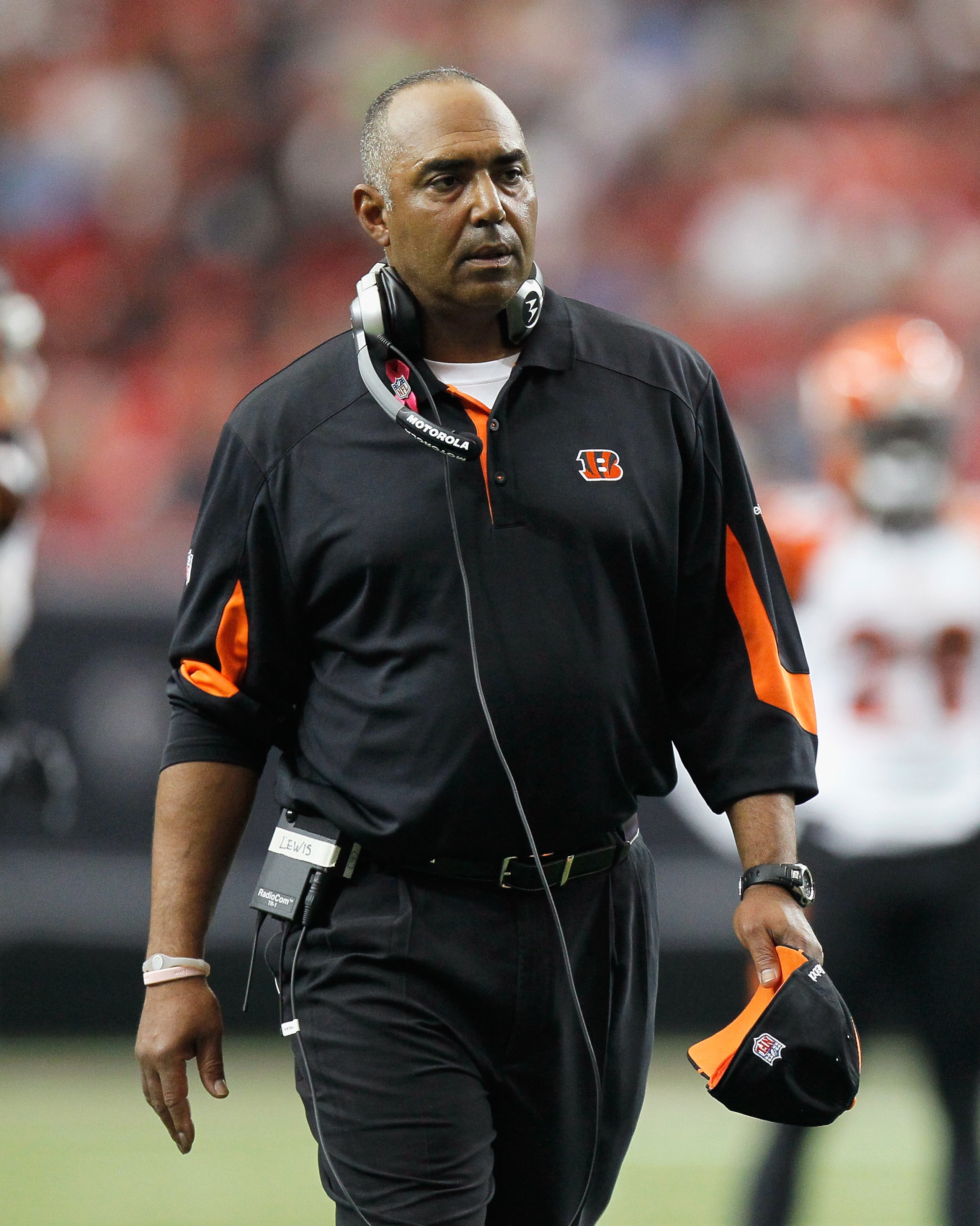 ATLANTA - OCTOBER 24:  Head coach Marvin Lewis of the Cincinnati Bengals against the Atlanta Falcons at Georgia Dome on October 24, 2010 in Atlanta, Georgia.  (Photo by Kevin C. Cox/Getty Images)