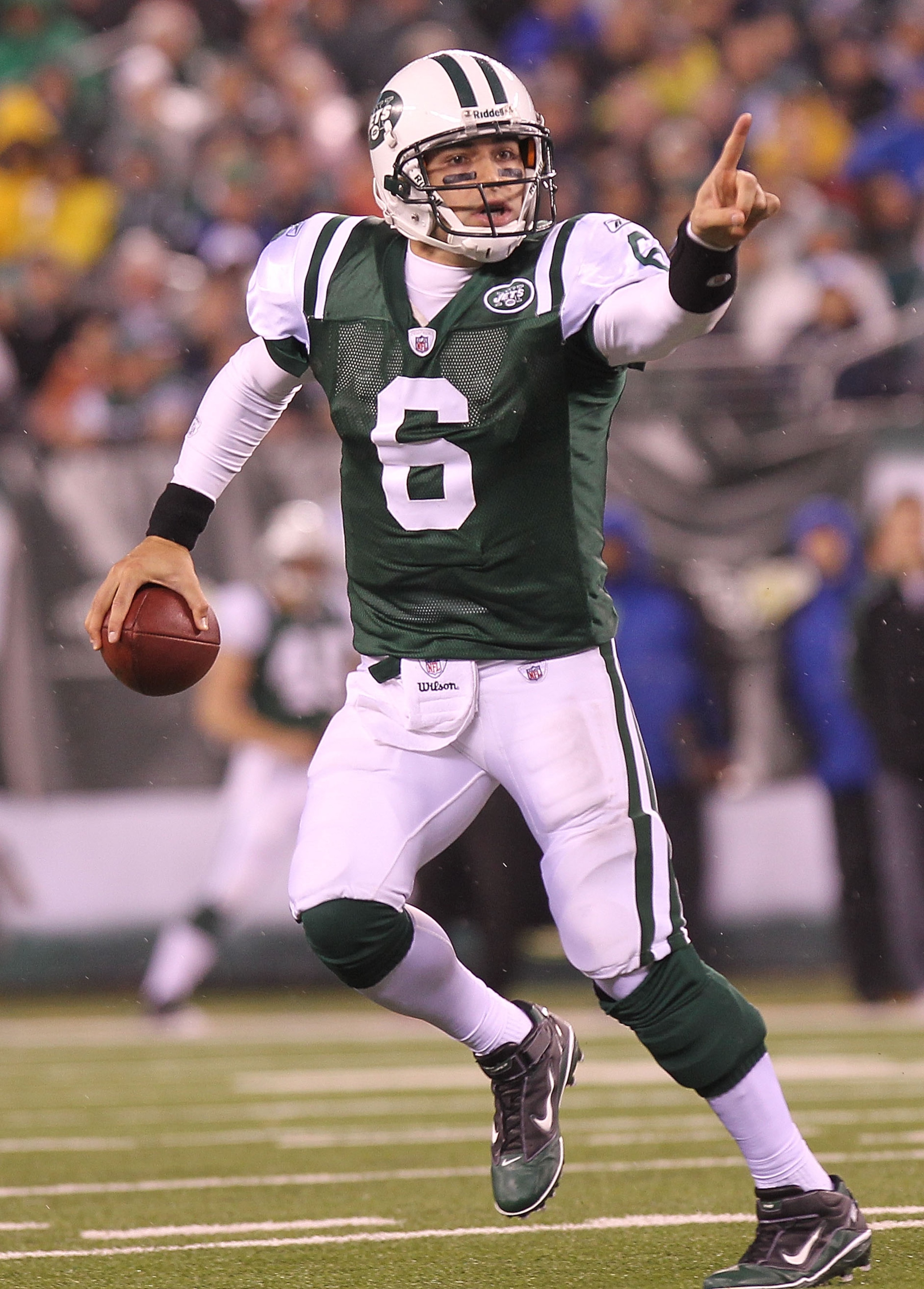 EAST RUTHERFORD, NJ - DECEMBER 12:  Mark Sanchez #6 of the New York Jets looks to pass against the Miami Dolphins at New Meadowlands Stadium on December 12, 2010 in East Rutherford, New Jersey.  (Photo by Nick Laham/Getty Images)