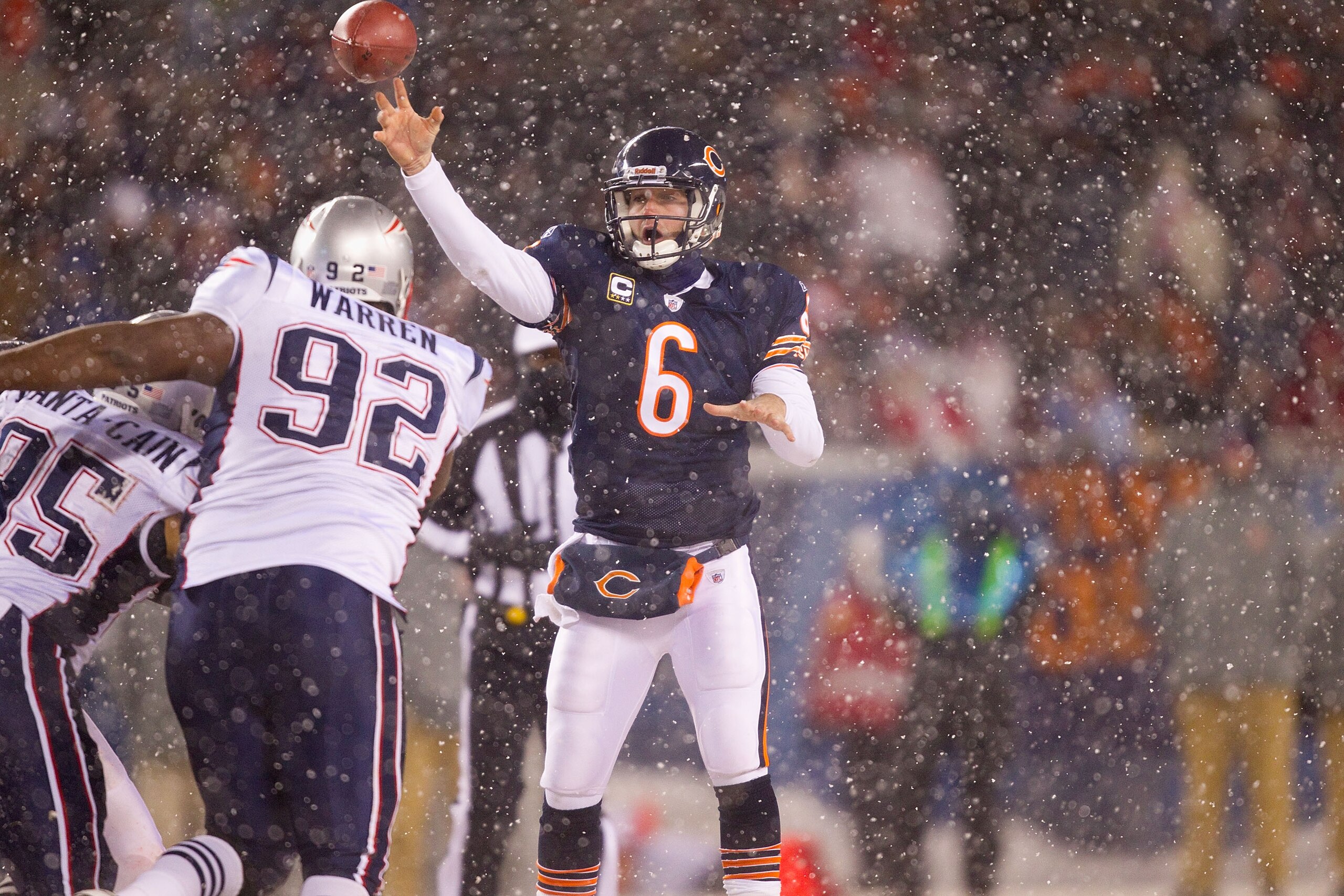 CHICAGO, IL - DECEMBER 12: Jay Cutler #6 of the Chicago Bears looks to pass against the New England Patriots at Soldier Field on December 12, 2010 in Chicago, Illinois.  The Patriots beat the Bears 36-7.  (Photo by Dilip Vishwanat/Getty Images)