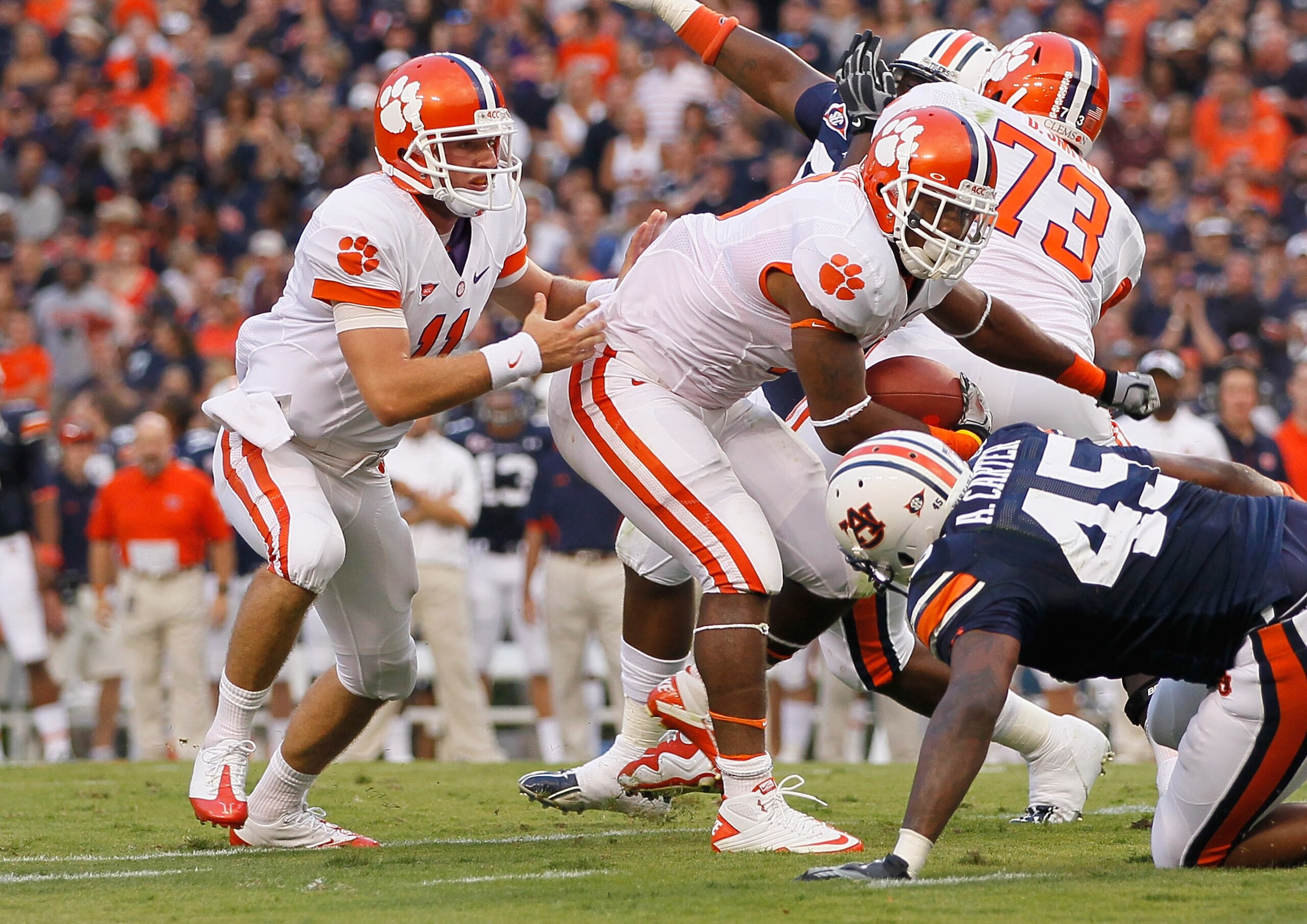 AUBURN, AL - SEPTEMBER 18: Jamie Harper #8 and quarterback Kyle Parker #11 of the Clemson Tigers against the Auburn Tigers at Jordan-Hare Stadium on September 18, 2010 in Auburn, Alabama. (Photo by Kevin C. Cox/Getty Images) AUBURN, AL - SEPTEMBER 18: Jamie Harper #8 and quarterback Kyle Parker #11 of the Clemson Tigers against the Auburn Tigers at Jordan-Hare Stadium on September 18, 2010 in Auburn, Alabama. (Photo by Kevin C. Cox/Getty Images)