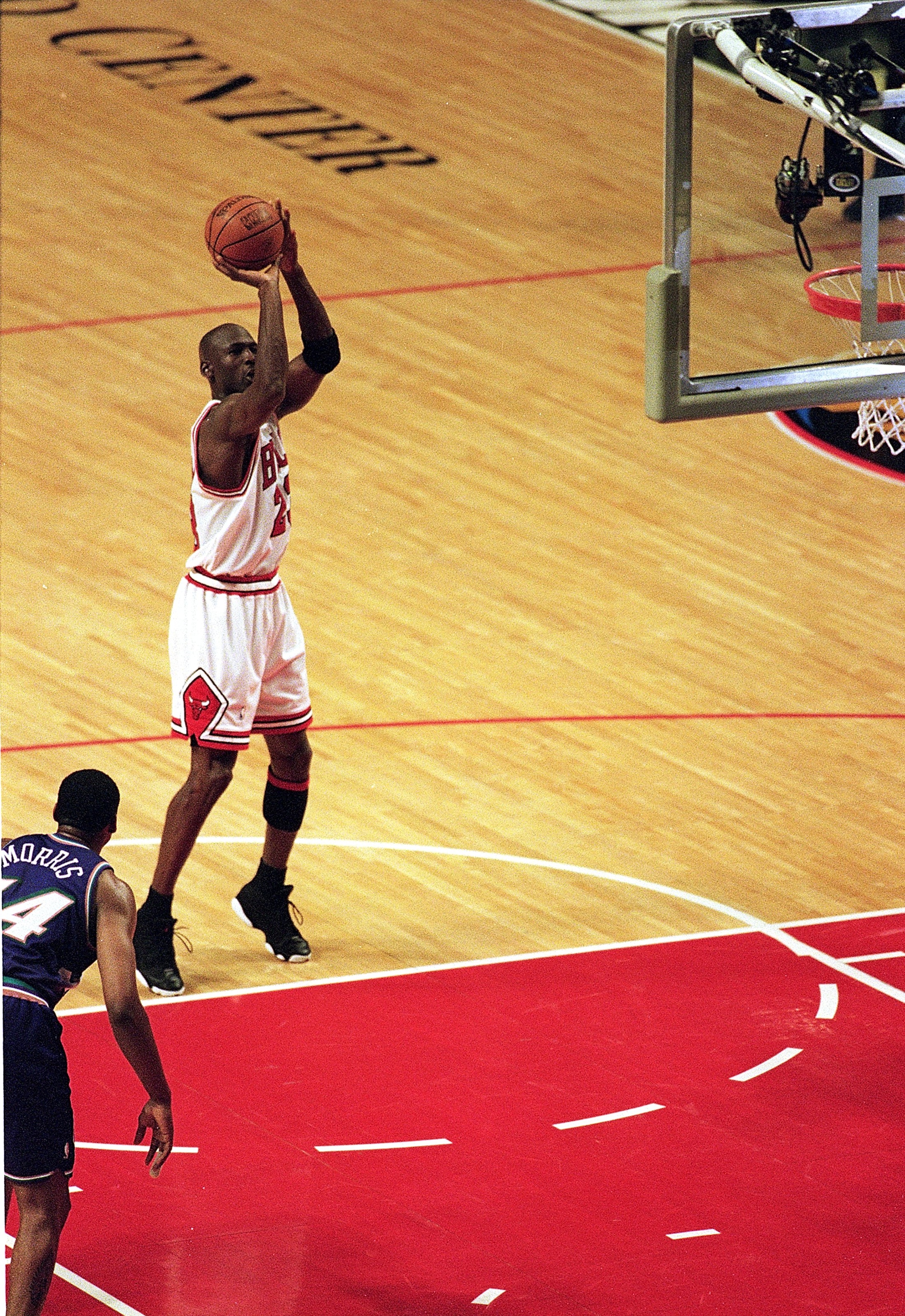 12 Jun 1998:  Michael Jordan #23 of the Chicago Bulls shoots the ball during the NBA Finals game against the Utah Jazz at the United Center in Chicago, Illinois. The Bulls defeated the Jazz 81-80.  Mandatory Credit: Jonathan Daniel  /Allsport