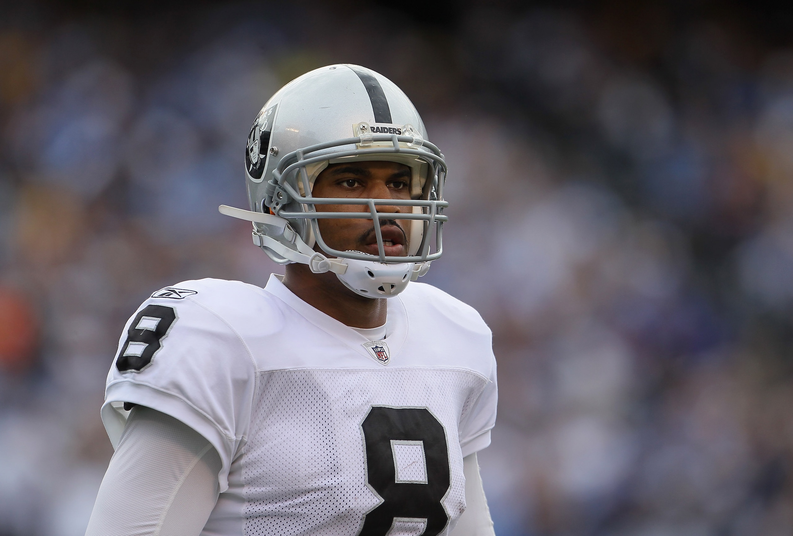 SAN DIEGO - DECEMBER 05:  Quarterback Jason Campbell #8 the Oakland Raiders looks on against the San Diego Chargers at Qualcomm Stadium on December 5, 2010 in San Diego, California. The Raiders defeated the Chargers 28-13.  (Photo by Jeff Gross/Getty Imag