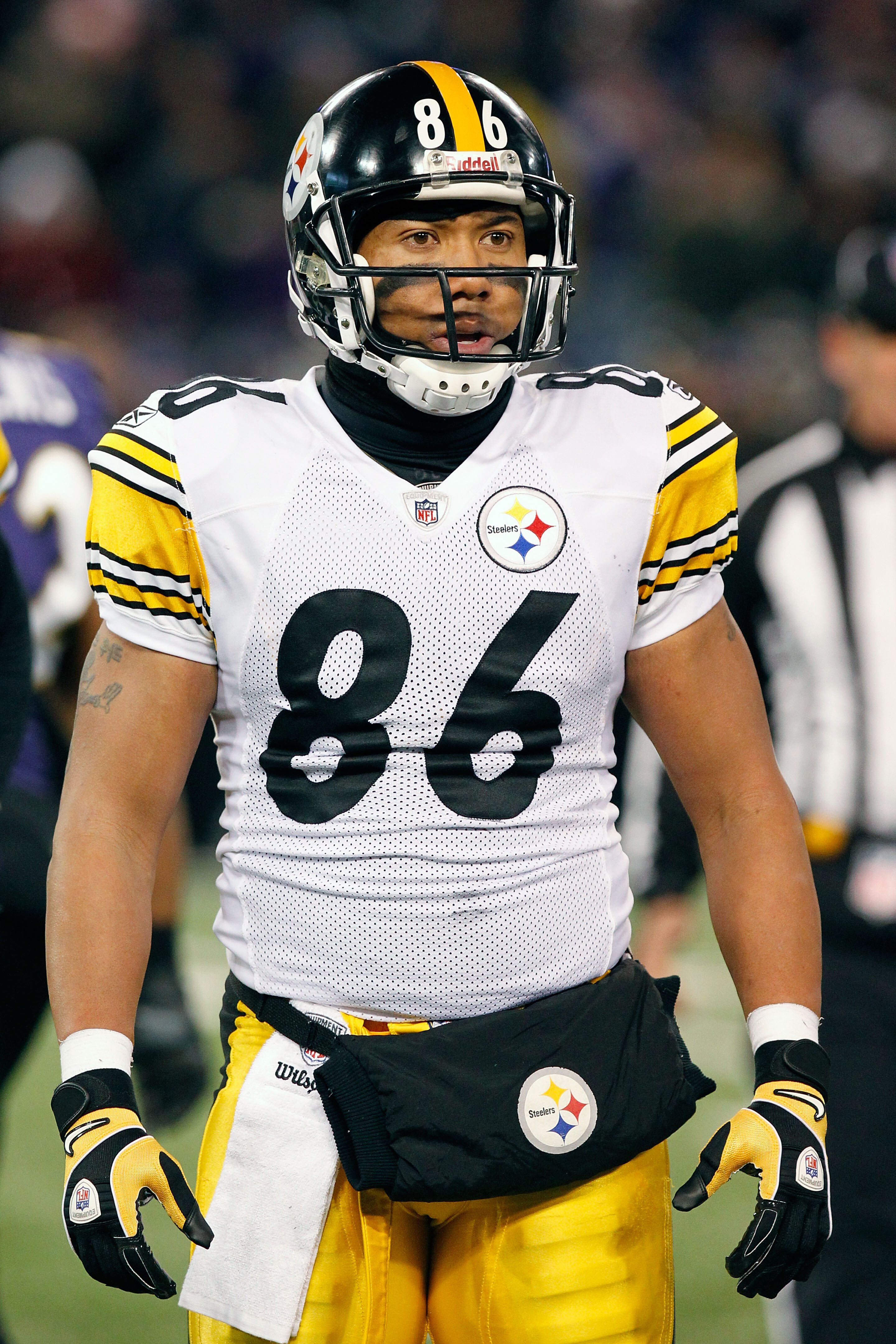 BALTIMORE, MD - DECEMBER 05:  Wide receiver Hines Ward #86 of the Pittsburgh Steelers looks on while playing against the Baltimore Ravens during the fourth quarter of the game at M&T Bank Stadium on December 5, 2010 in Baltimore, Maryland.  (Photo by Geof