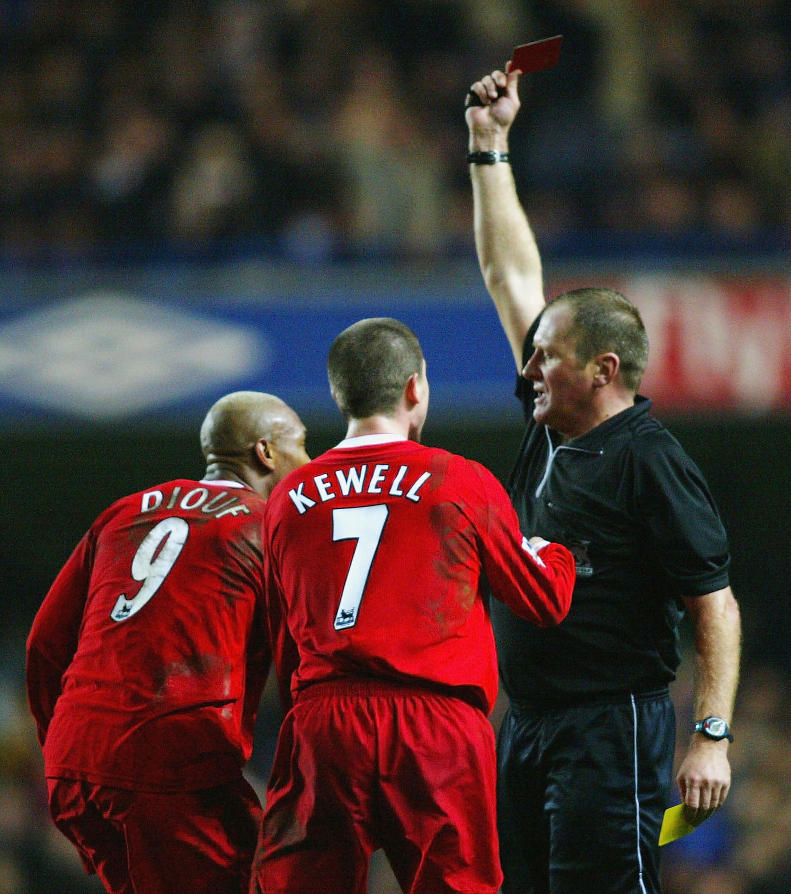LONDON - JANUARY 7:  El Hadji Diouf of Liverpool appeals with the referee as he is sent off during the FA Barclaycard Premiership match between Chelsea and Liverpool at Stamford Bridge on January 7, 2004 in London.  (Photo by Ben Radford/Getty Images)