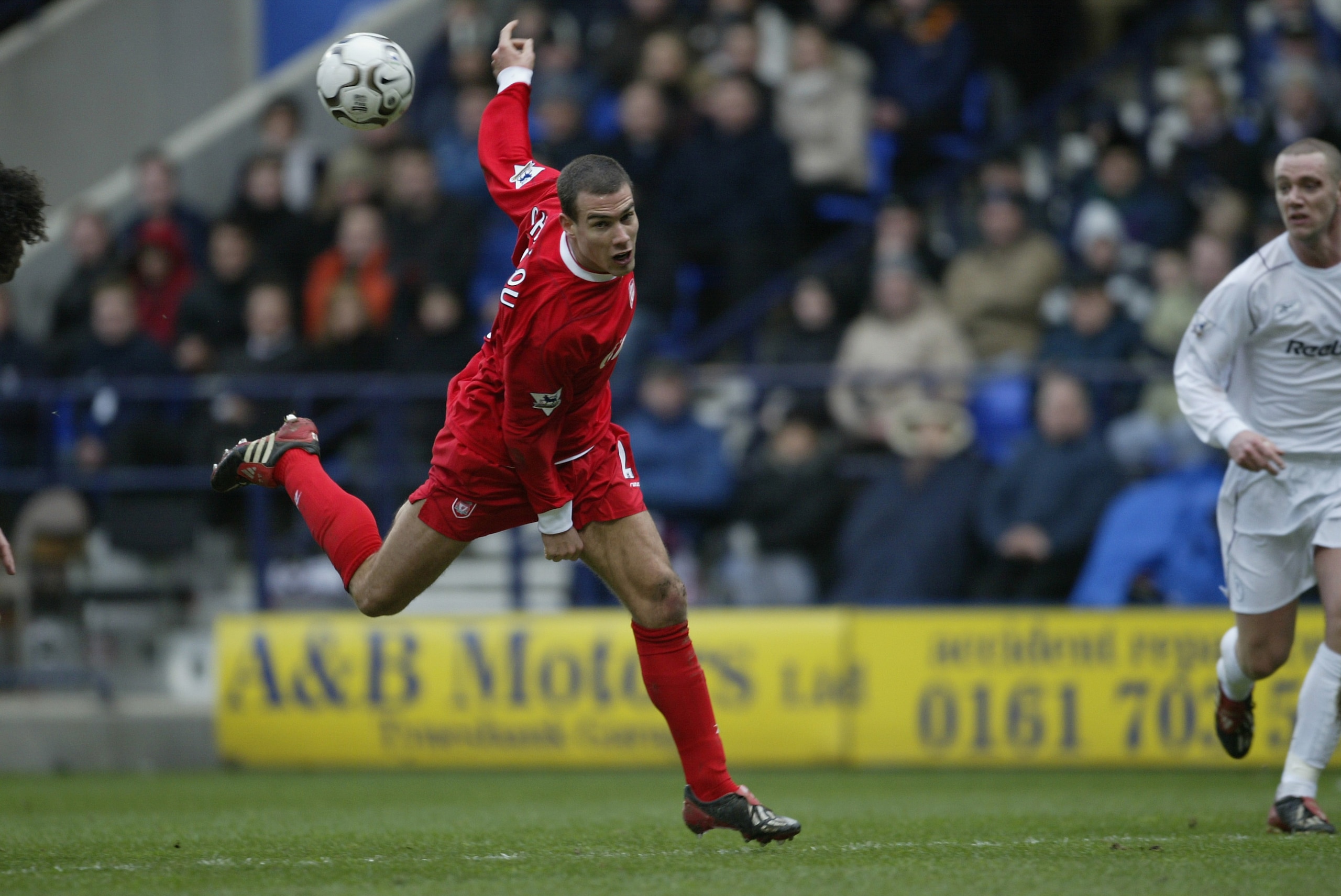BOLTON, ENGLAND - FEBRUARY 7:  Bruno Cheyrou of Liverpool during the FA Barclaycard Premiership match between Bolton Wanderers and Liverpool at Reebok Stadium on February 7, 204 in Bolton, England.  (Photo by Alex Livesey/Getty Images)