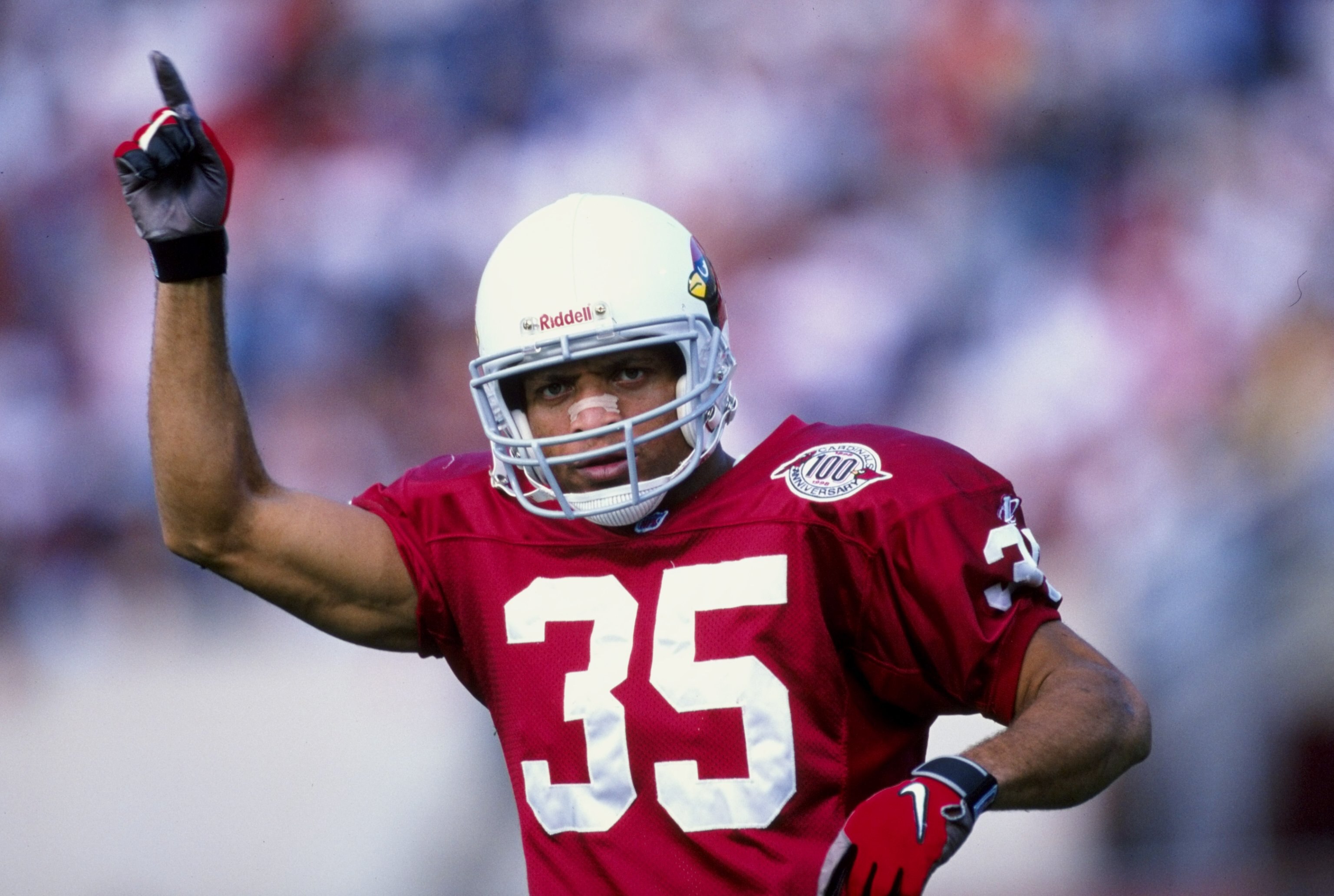 20 Dec 1998:  Aeneas Williams #35 of the  Arizona Cardinals points during the game against the  New Orleans Saints at Sun Devil Stadium in Tempe, Arizona. The Cardinals defeated the Saints 19-17. Mandatory Credit: Vincent Laforet  /Allsport