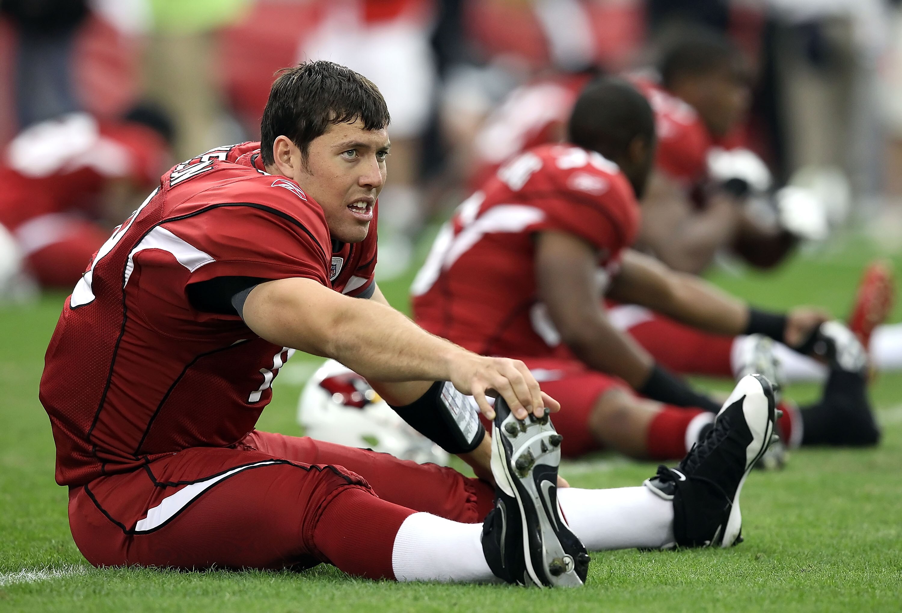 GLENDALE, AZ - DECEMBER 12:  Quarterback John Skelton #19 of the Arizona Cardinals warms up before the NFL game against the Denver Broncos at the University of Phoenix Stadium on December 12, 2010 in Glendale, Arizona.  (Photo by Christian Petersen/Getty
