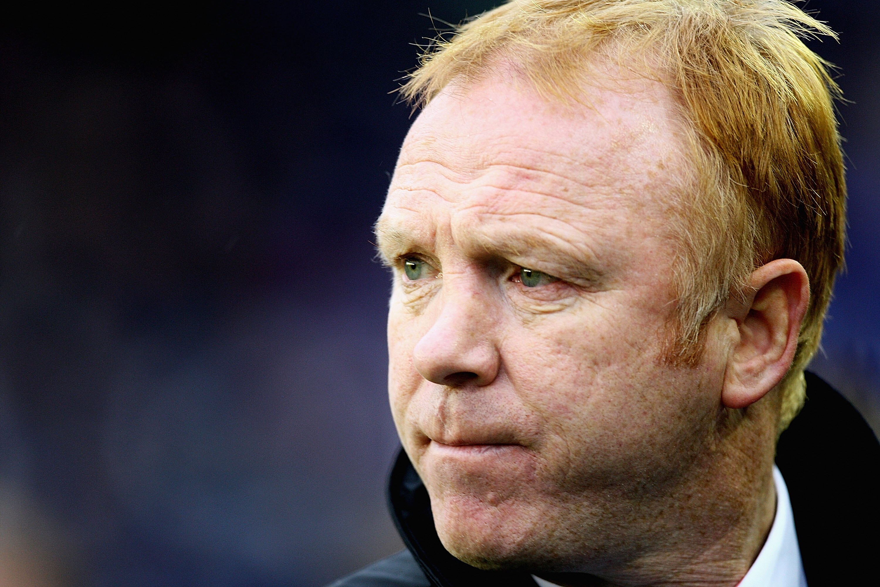 BIRMINGHAM, ENGLAND - DECEMBER 04:  Alex McLeish, manager of Birmingham City looks on during the Barclays Premier League match between Birmingham City and Tottenham Hotspur at St Andrews on December 4, 2010 in Birmingham, England.  (Photo by Matthew Lewis