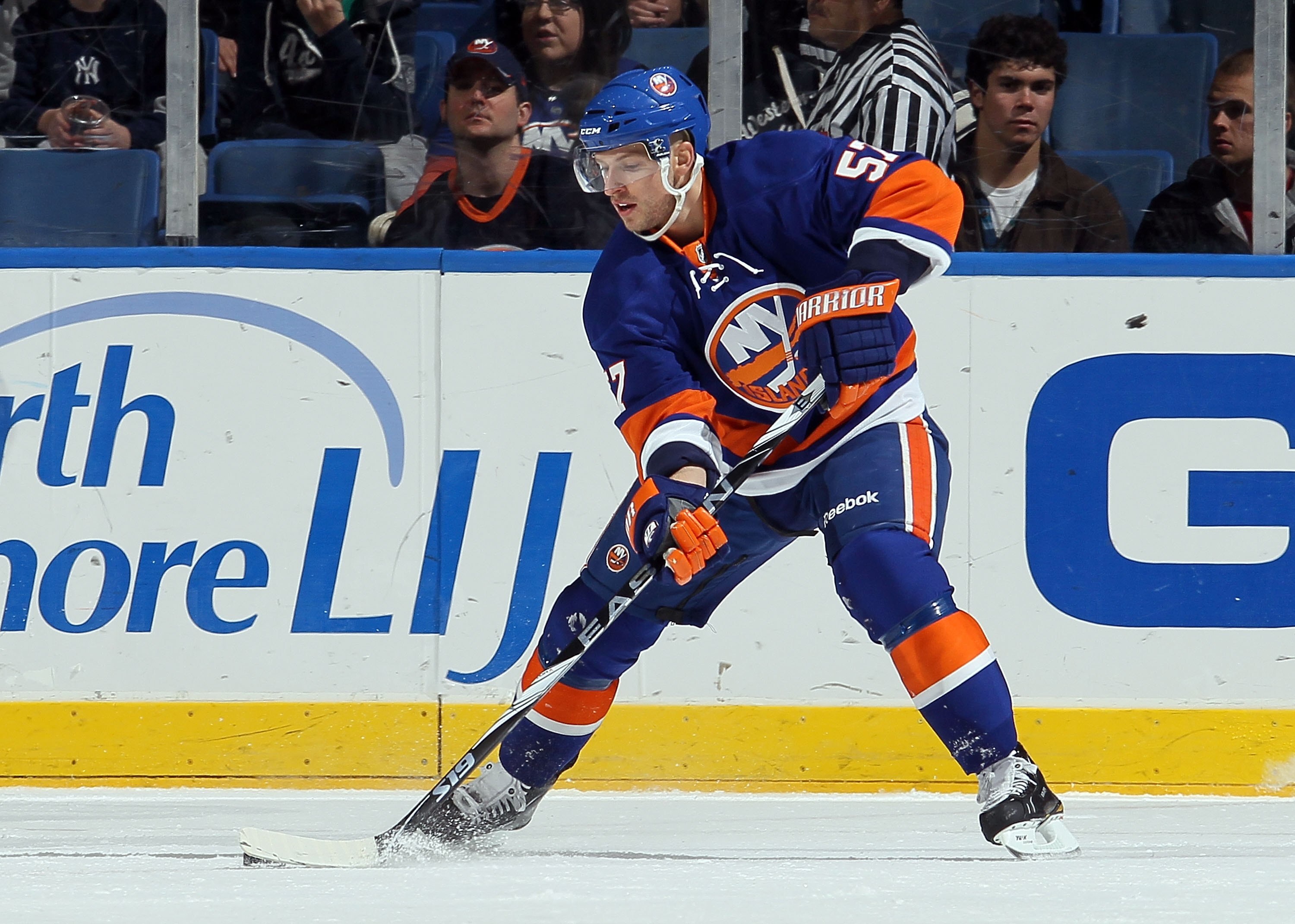UNIONDALE, NY - DECEMBER 11:  Blake Comeau #57 of the New York Islanders skates against the Atlanta Thrashers on December 11, 2010 at Nassau Coliseum in Uniondale, New York.  (Photo by Jim McIsaac/Getty Images)