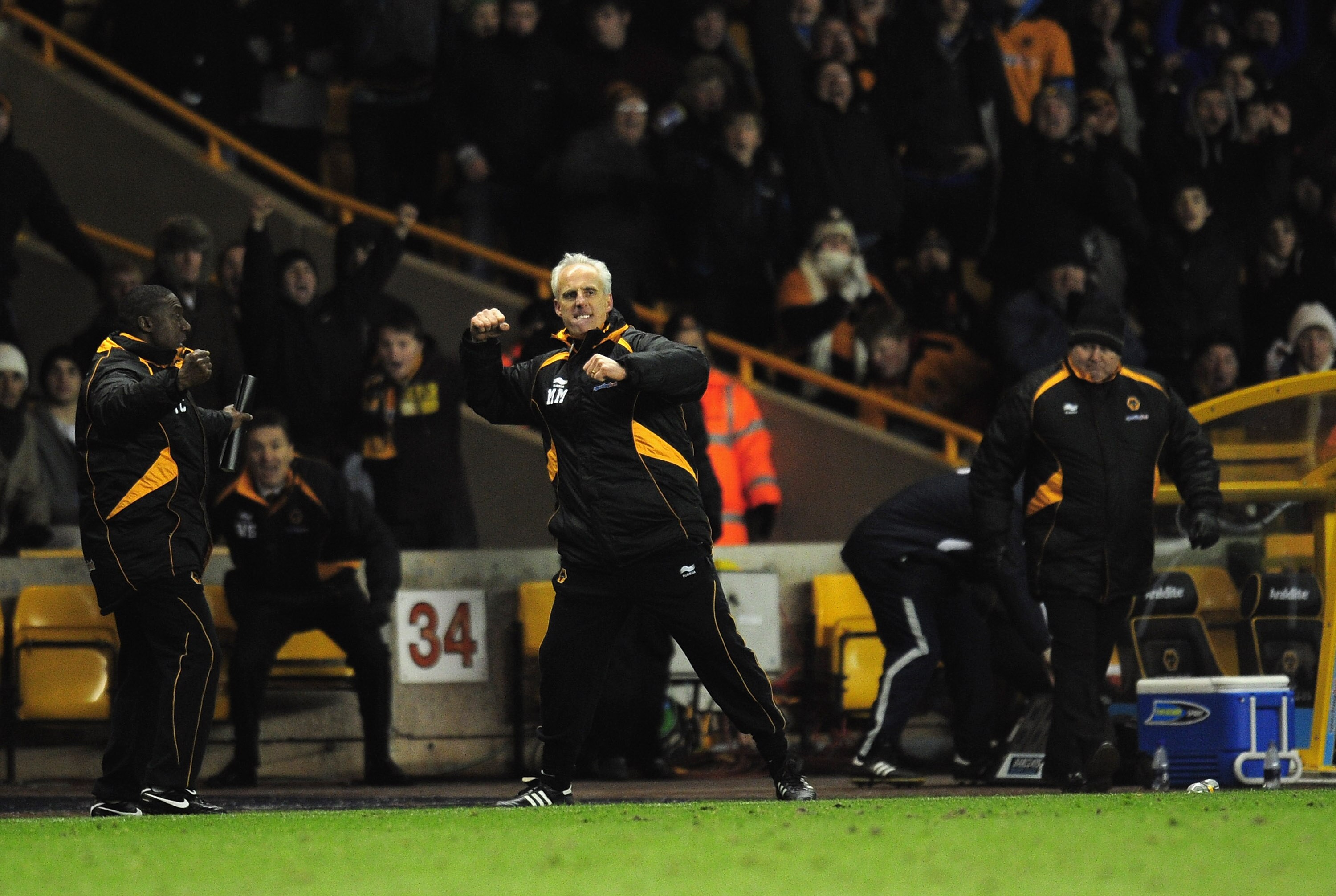 WOLVERHAMPTON, ENGLAND - NOVEMBER 27:  Mick McCarthy the Wolverhampton Wanderers manager celebrates at the end of the Barclays Premier League match between Wolverhampton Wanderers and Sunderland at Molineux on November 27, 2010 in Wolverhampton, England.