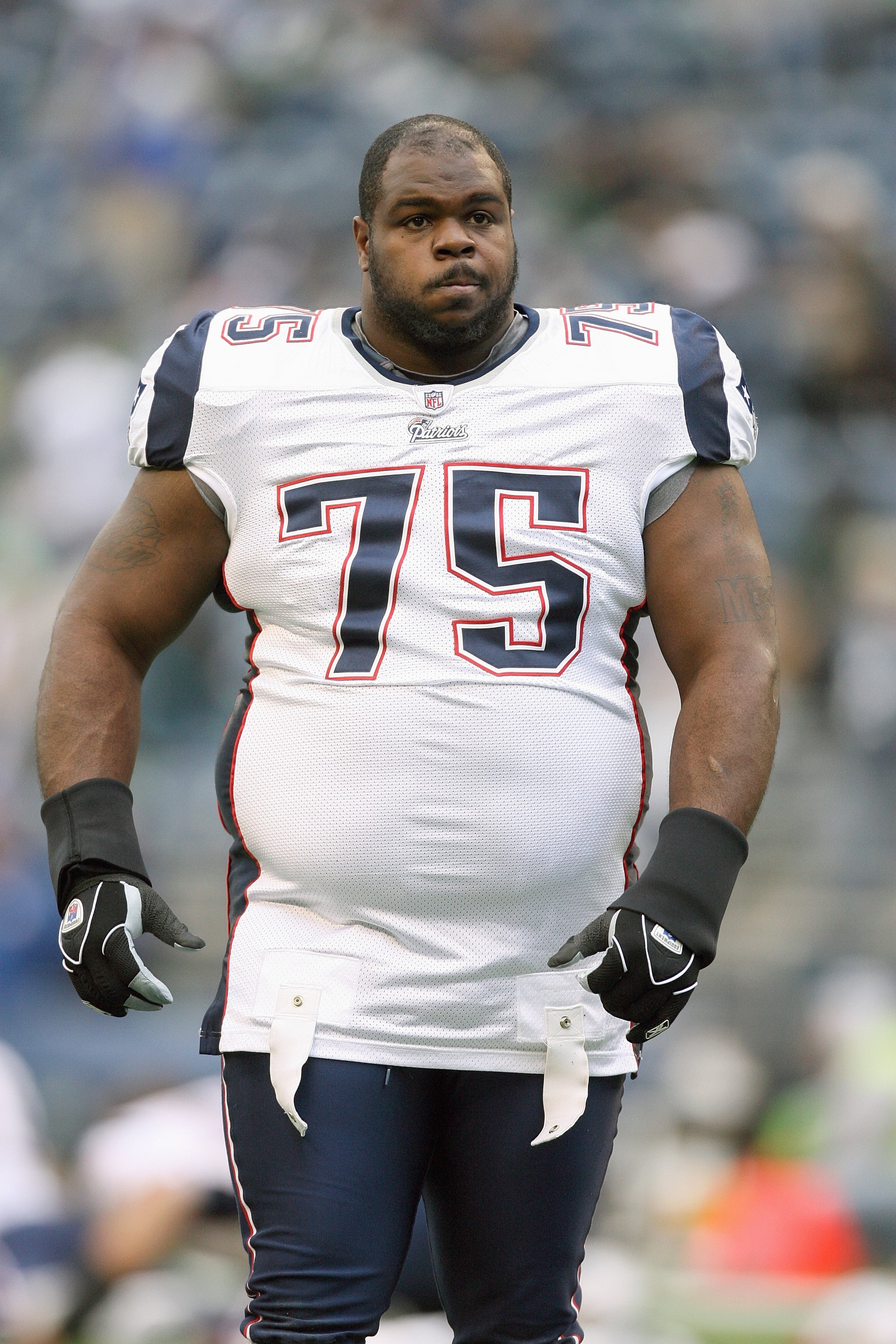 SEATTLE - DECEMBER 07:  Vince Wilfork #75 of the New England Patriots warms-up on the field before the game against the Seattle Seahawks on December 7, 2008 at Qwest Field in Seattle, Washington. The Patriots defeated the Seahawks 24-21. (Photo by Otto Gr