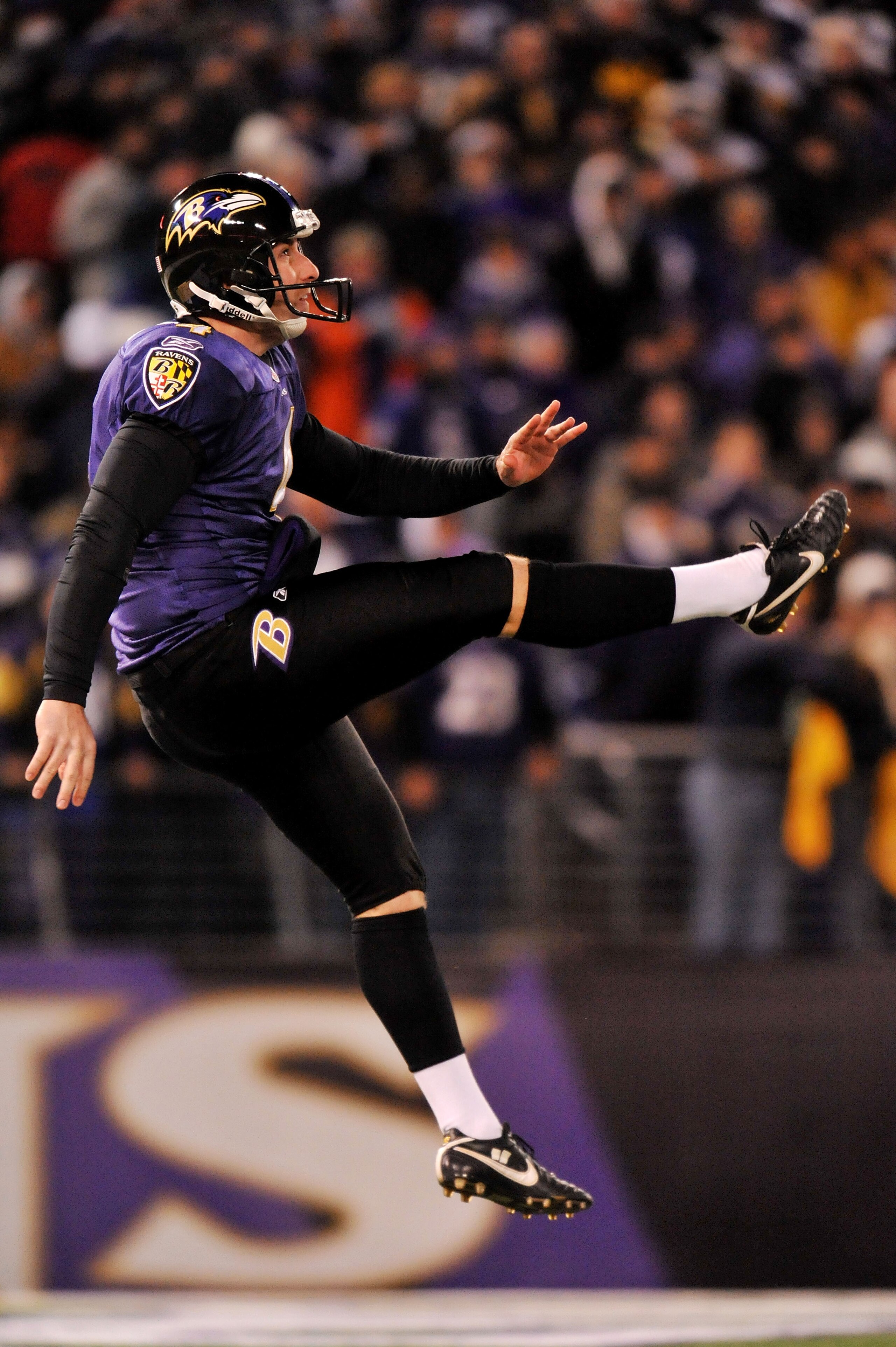 BALTIMORE, MD - DECEMBER 05: Punter Sam Koch #4 of the Baltimore Ravens punts the ball to the Pittsburgh Steelers during the first quarter of the game at M&T Bank Stadium on December 5, 2010 in Baltimore, Maryland. (Photo by Larry French/Getty Images) BALTIMORE, MD - DECEMBER 05: Punter Sam Koch #4 of the Baltimore Ravens punts the ball to the Pittsburgh Steelers during the first quarter of the game at M&T Bank Stadium on December 5, 2010 in Baltimore, Maryland. (Photo by Larry French/Getty Images)