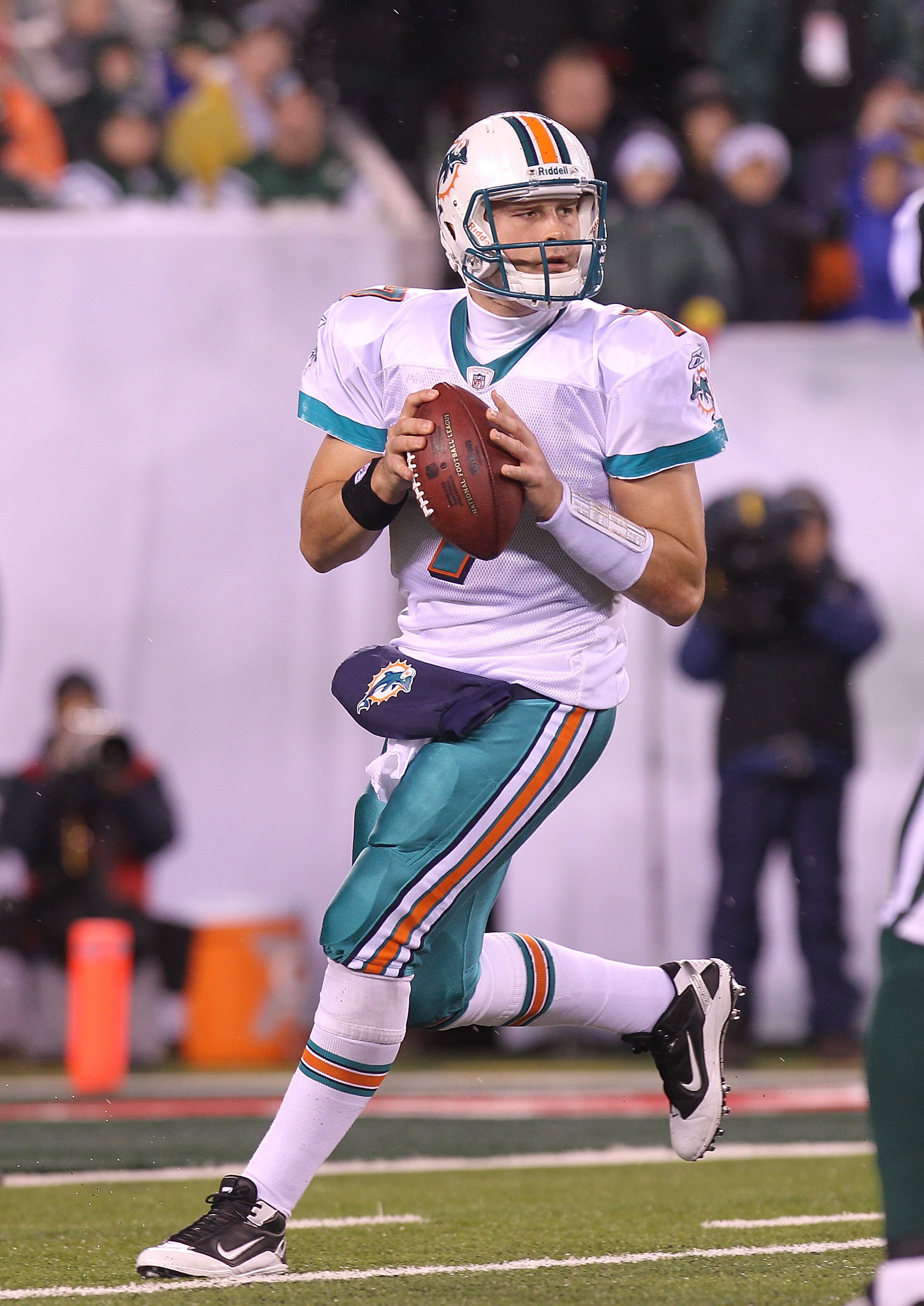 EAST RUTHERFORD, NJ - DECEMBER 12:  Chad Henne #7 of the Miami Dolphins against the New York Jets at New Meadowlands Stadium on December 12, 2010 in East Rutherford, New Jersey.  (Photo by Nick Laham/Getty Images)