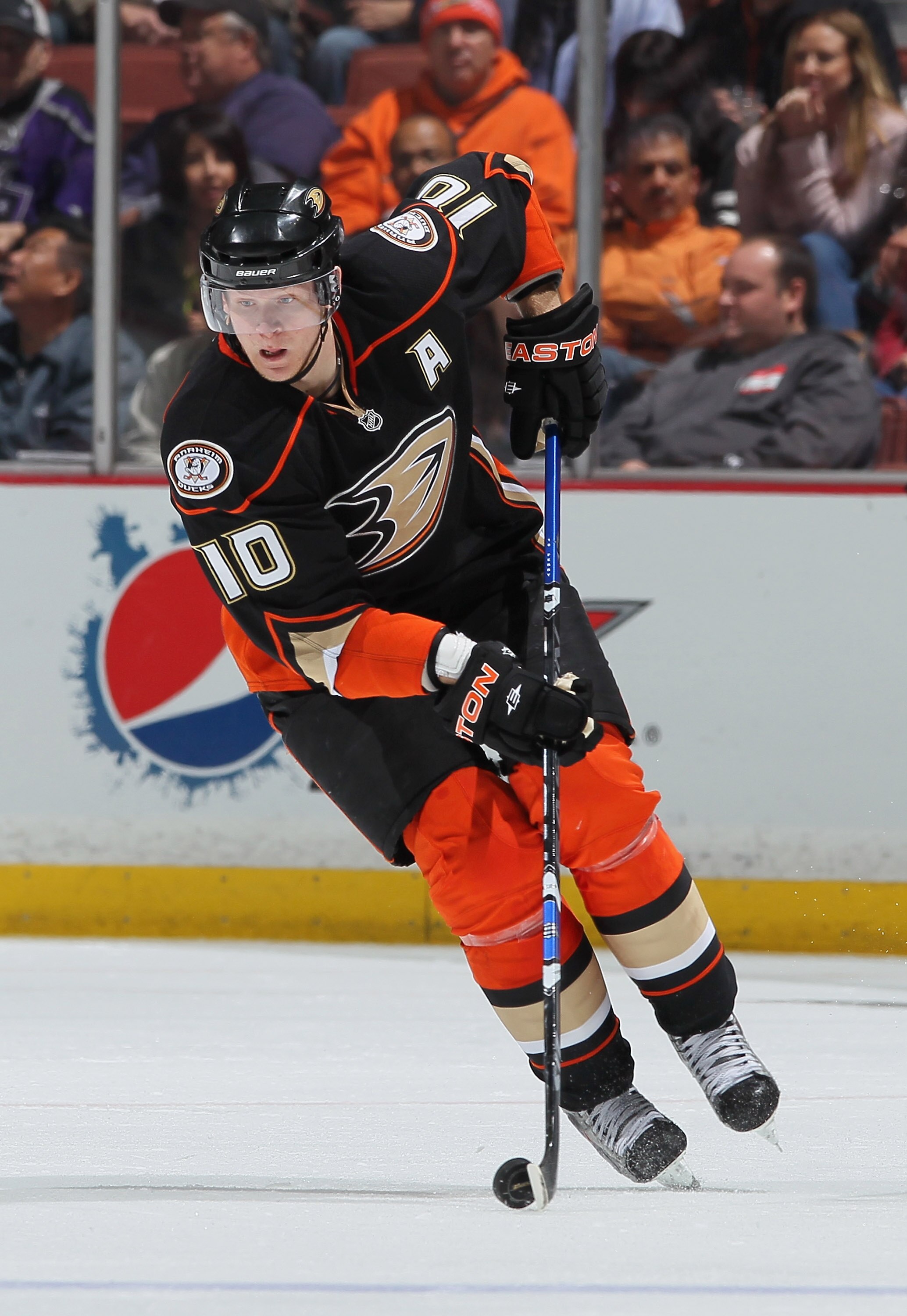 ANAHEIM, CA - DECEMBER 10:  Corey Perry #10 of the Anaheim Ducks skates against the Calgary Flames at the Honda Center on December 10, 2010 in Anaheim, California.  (Photo by Jeff Gross/Getty Images)