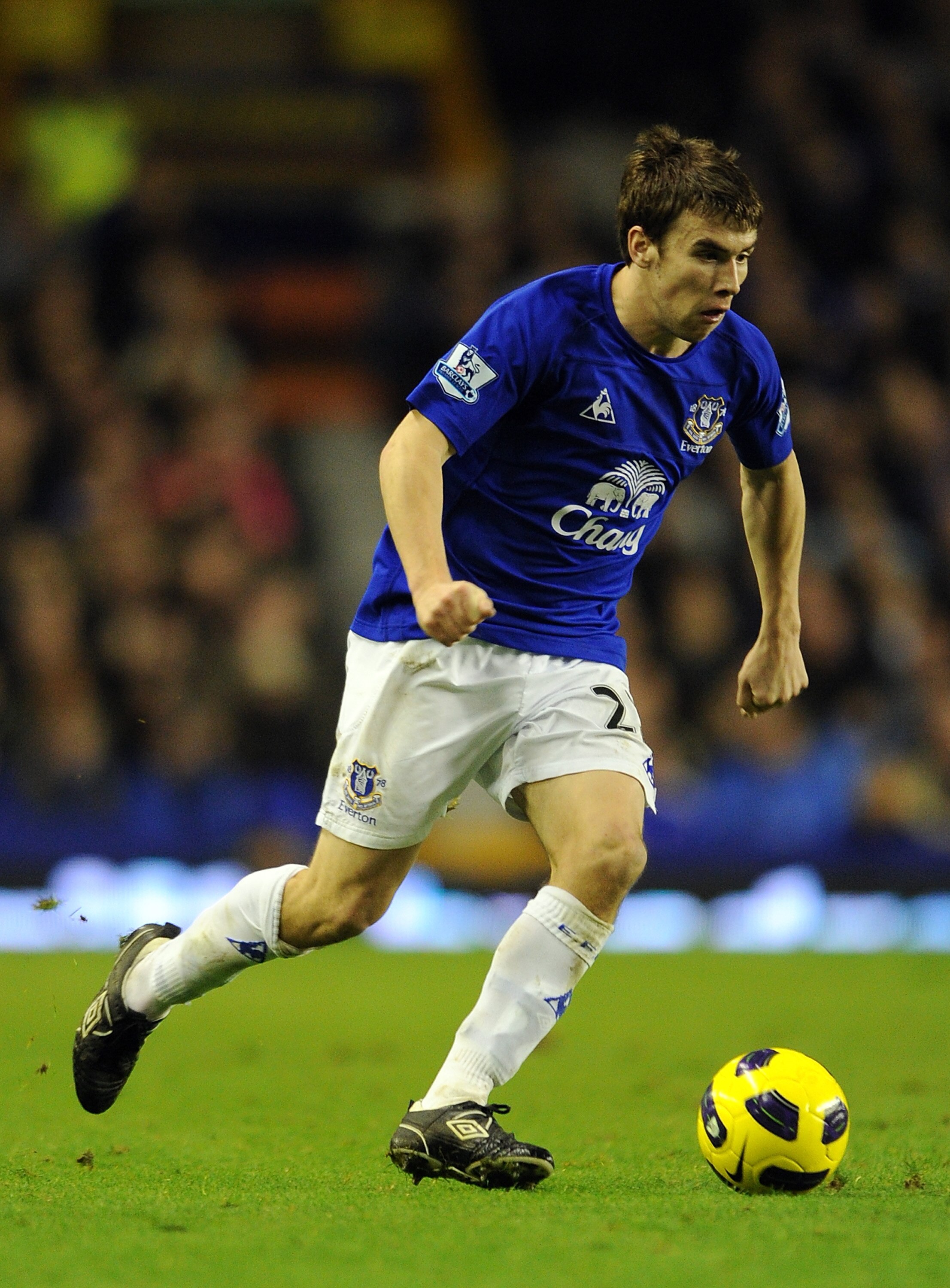 LIVERPOOL, ENGLAND - DECEMBER 11:  Seamus Coleman of Everton in action during the Barclays Premier League match between Everton and Wigan Athletic at Goodison Park on December 11, 2010 in Liverpool, England.  (Photo by Chris Brunskill/Getty Images)