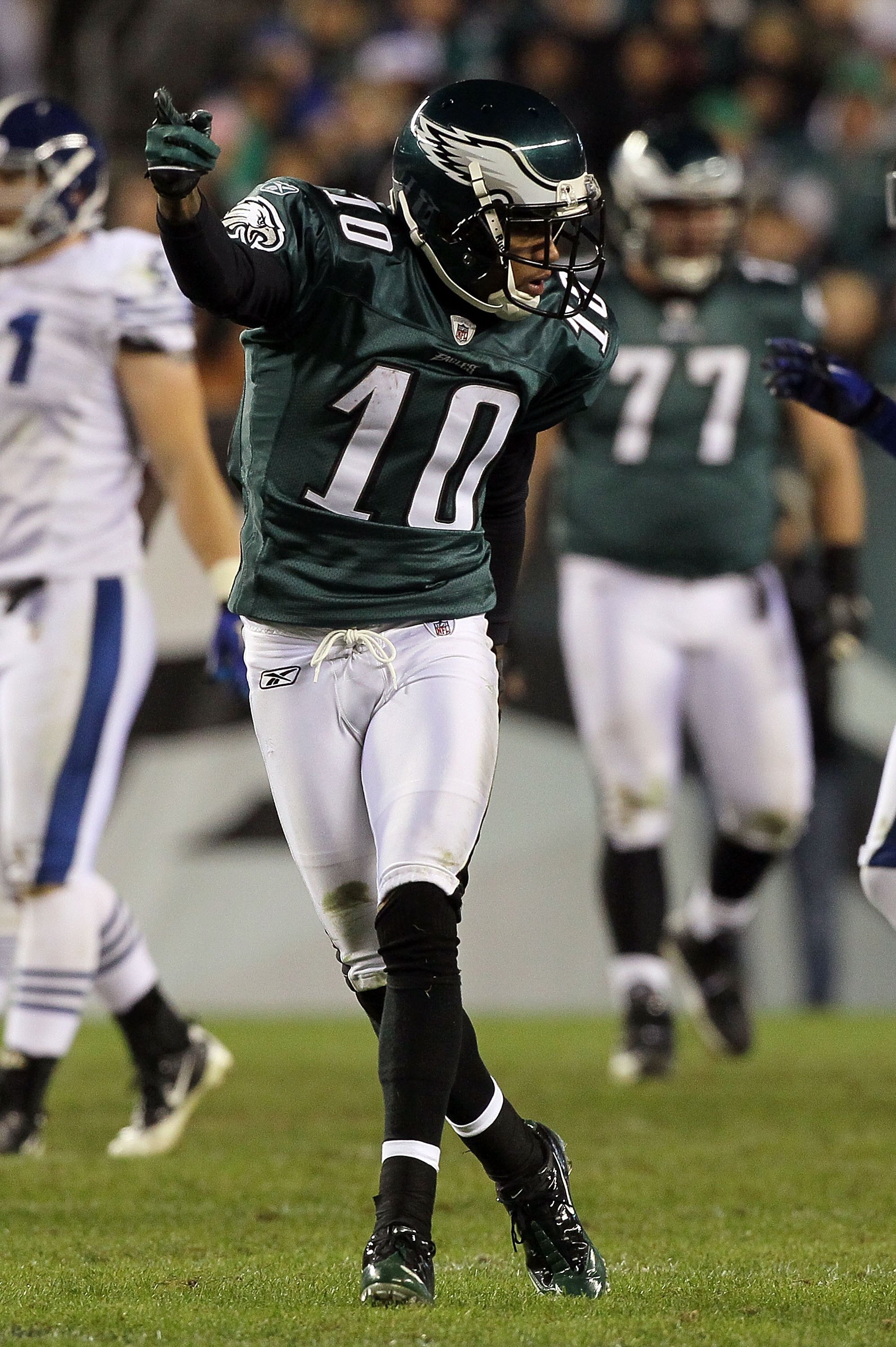 PHILADELPHIA - NOVEMBER 07:  DeSean Jackson #10 of the Philadelphia Eagles against the Indianapolis Colts on November 7, 2010 at Lincoln Financial Field in Philadelphia, Pennsylvania. The Eagles defeated the Colts 26-24.  (Photo by Jim McIsaac/Getty Image