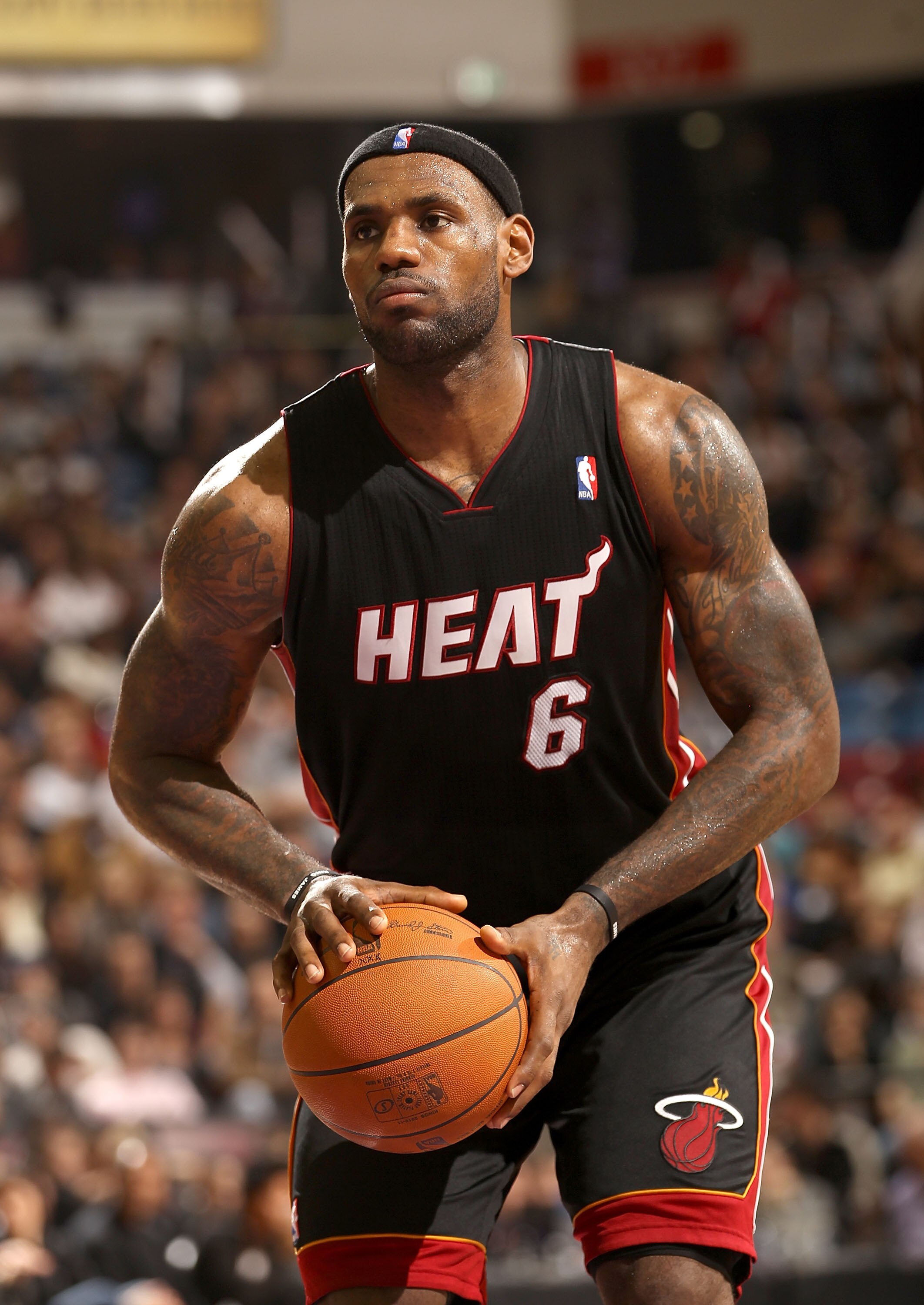SACRAMENTO, CA - DECEMBER 11:  Lebron James #6 of the Miami Heat shoots a free throw during their game against the Sacramento Kings at ARCO Arena on December 11, 2010 in Sacramento, California.  NOTE TO USER: User expressly acknowledges and agrees that, b
