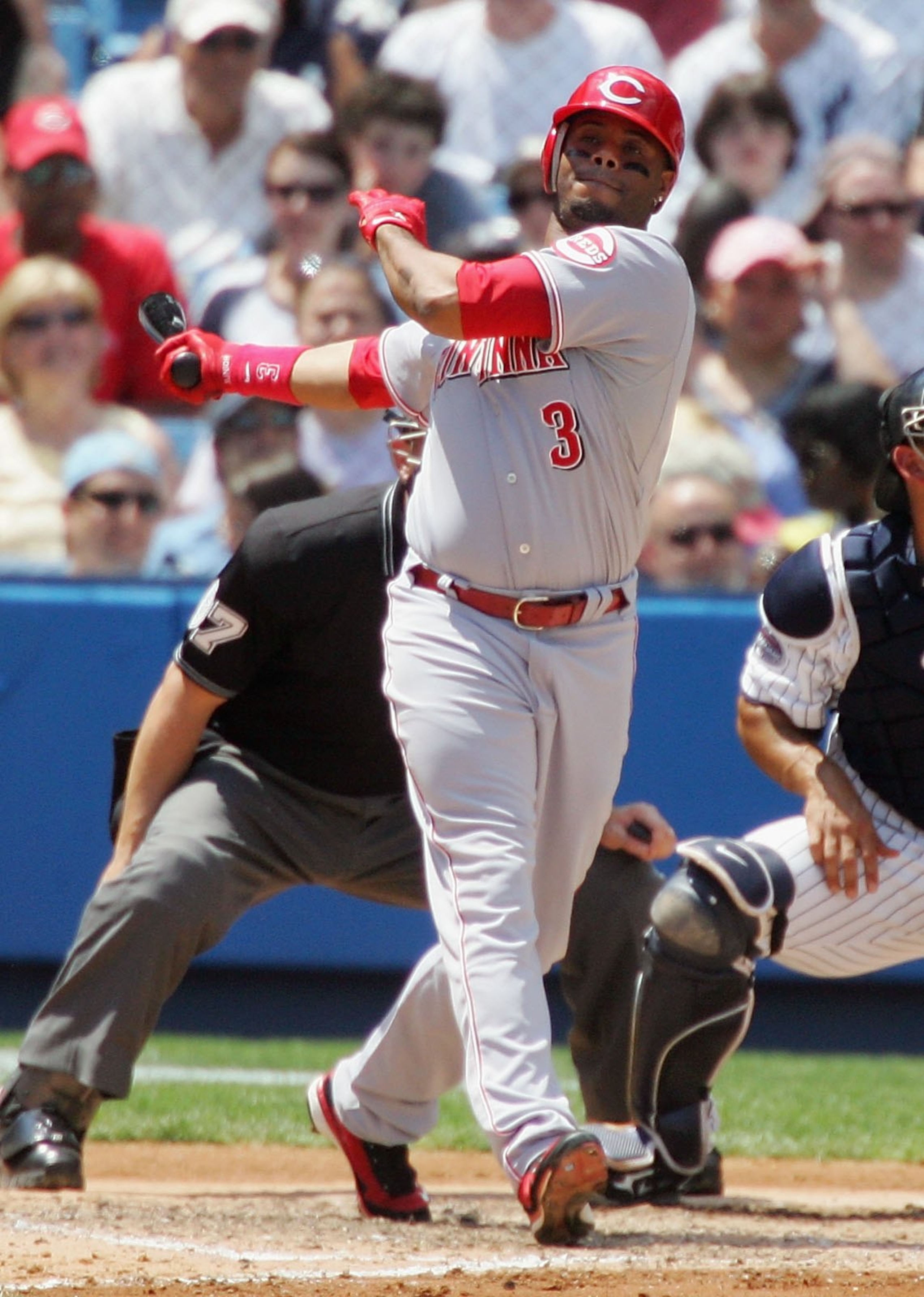 NEW YORK - JUNE 21: Ken Griffey Jr. #3 of the Cincinnati Reds bats against the New York Yankees on June 21, 2008 at Yankee Stadium in the Bronx borough of New York City. The Reds won the game 6-0.(Photo by Jim McIsaac/Getty Images)
