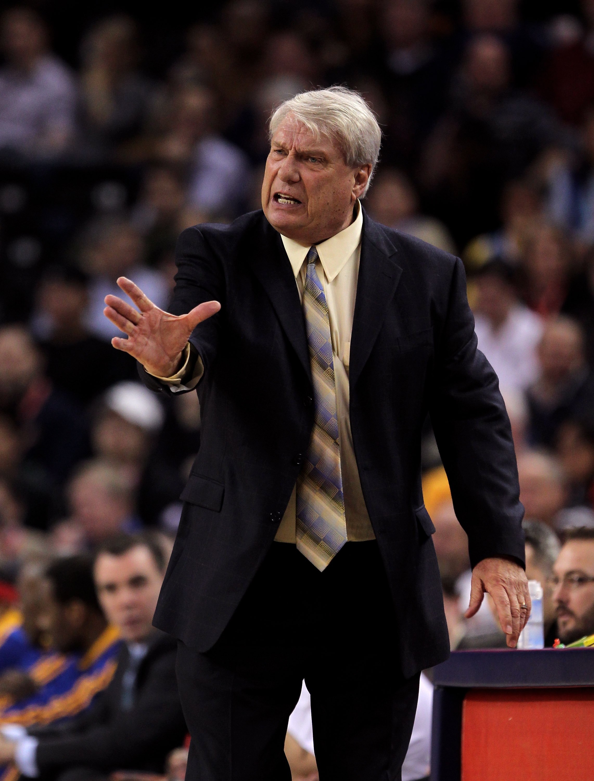 OAKLAND, CA - JANUARY 27:  Head coach Don Nelson of the Golden State Warriors shouts to his team during their game against the New Orleans Hornets at Oracle Arena on January 27, 2010 in Oakland, California.  NOTE TO USER: User expressly acknowledges and a