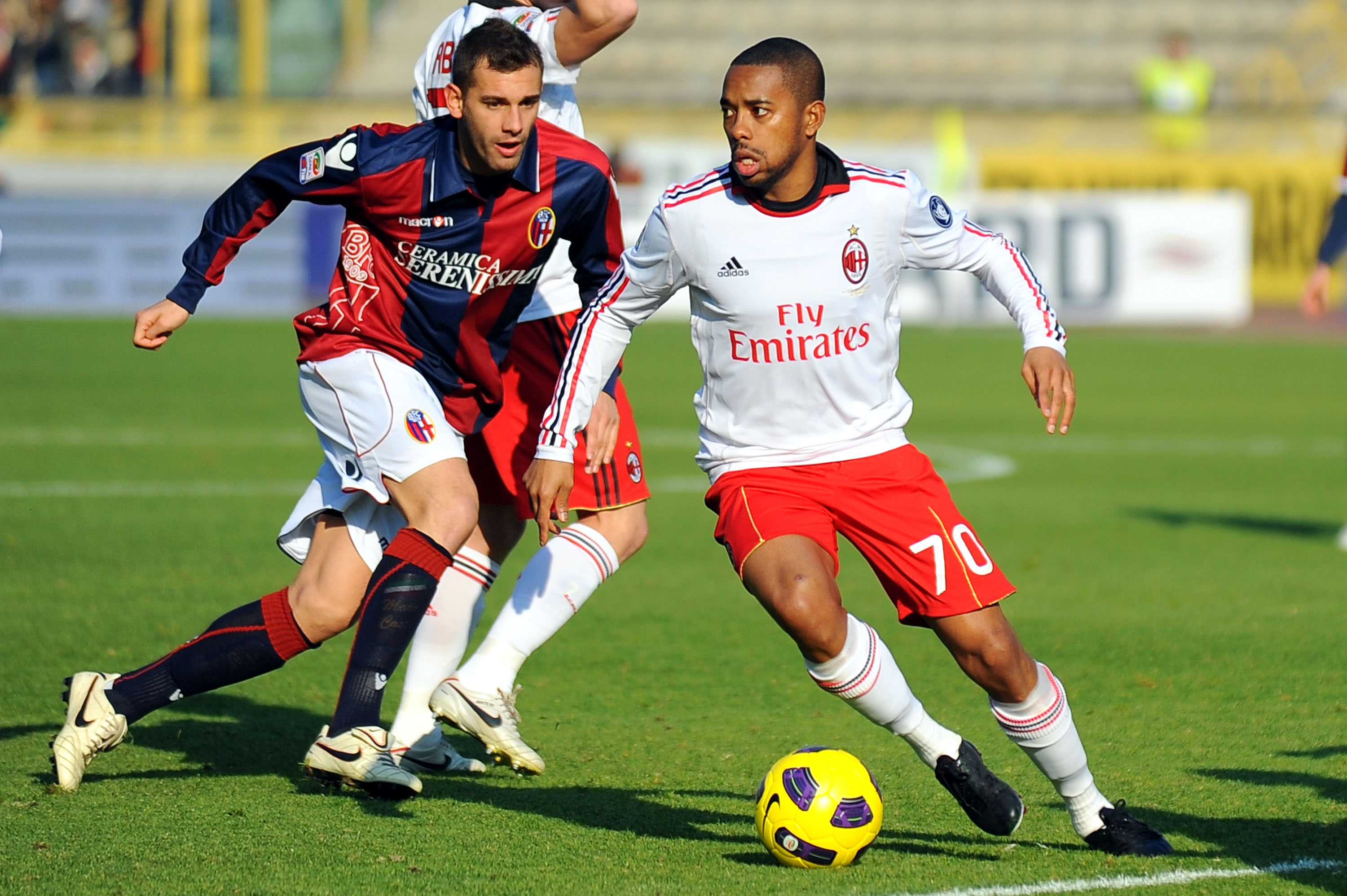 BOLOGNA, ITALY - DECEMBER 12: Robinho of Milan in action during the Serie A match between Bologna and AC Milan at Stadio Renato Dall'Ara on December 12, 2010 in Bologna, Italy.  (Photo by Roberto Serra/Getty Images)