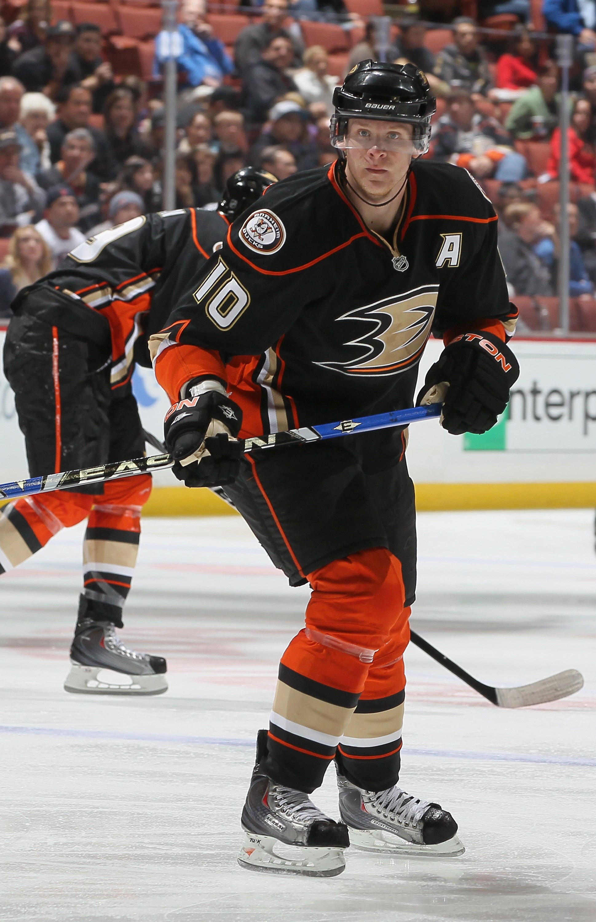 ANAHEIM, CA - DECEMBER 10:  Corey Perry #10 of the Anaheim Ducks skates against the Calgary Flames at the Honda Center on December 10, 2010 in Anaheim, California.  (Photo by Jeff Gross/Getty Images)