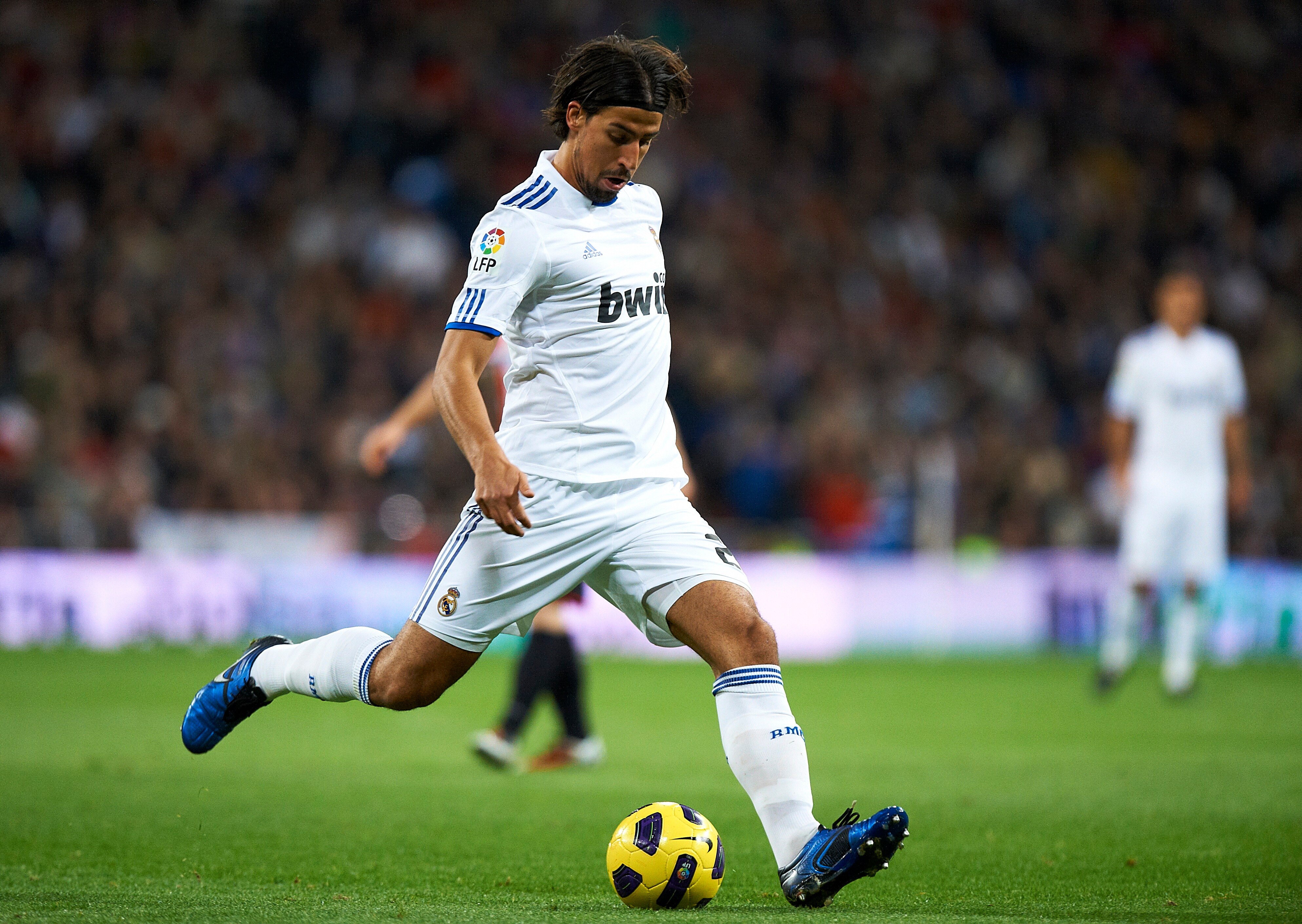 MADRID, SPAIN - NOVEMBER 20:  Sami Khedira of Real Madrid in action during the La Liga match between Real Madrid and Athletic Bilbao at Estadio Santiago Bernabeu on November 20, 2010 in Madrid, Spain. Real Madrid won 5-1.  (Photo by Manuel Queimadelos Alo