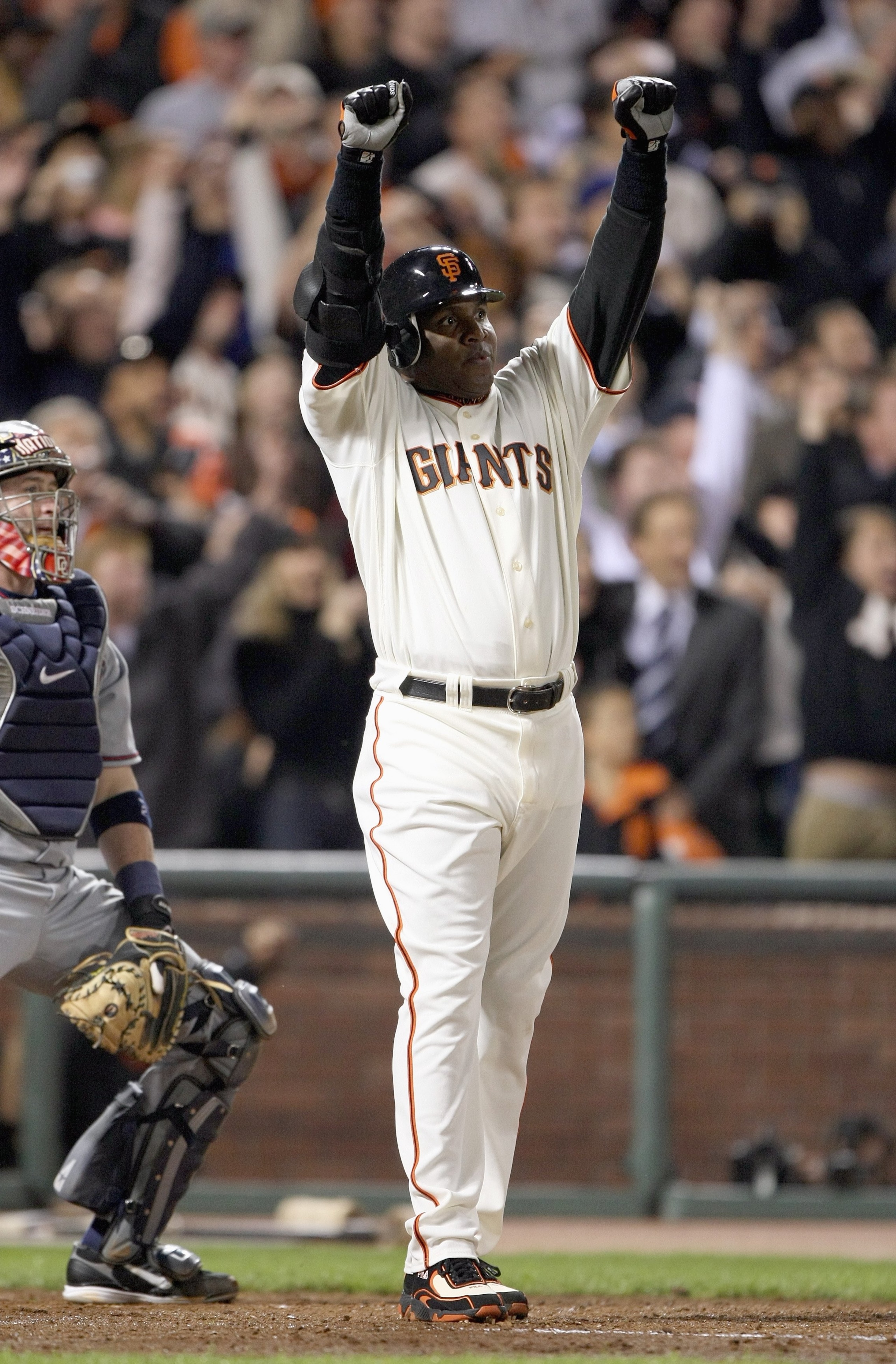 SAN FRANCISCO - AUGUST 07: Barry Bonds #25 of the San Francisco Giants hits career home run #756 against Mike Bacsik of the Washington Nationals on August 7, 2007 at AT&T Park in San Francisco, California. With his 756th career home run, Barry Bonds surpa