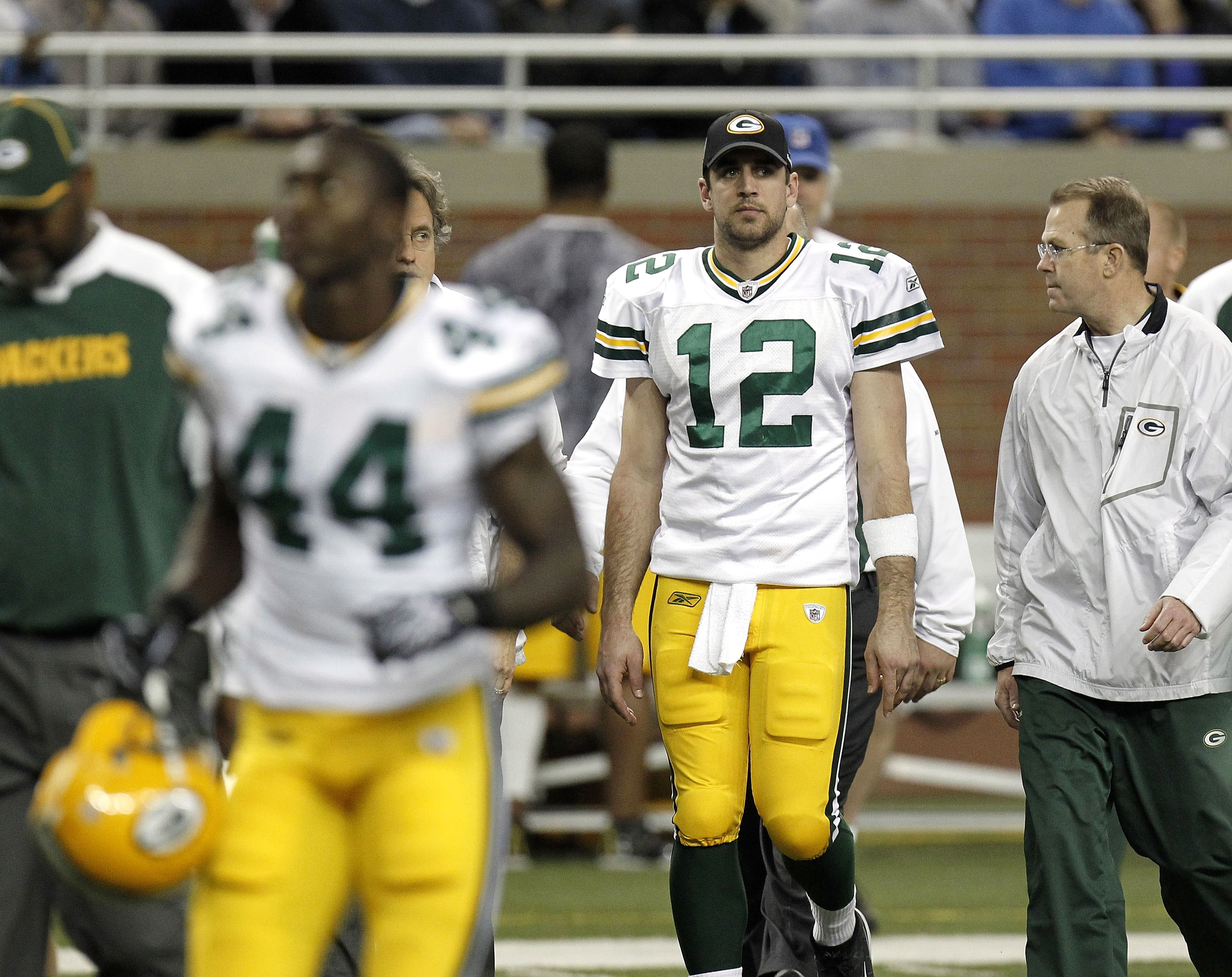 DETROIT, MI - DECEMBER 12:  Aaron Rodgers #12 of the Green Bay Packers leaves the field at halftime after leaving the game with a concussion while playing the Detroit Lions on December 12, 2010 at Ford Field in Detroit, Michigan.  (Photo by Gregory Shamus