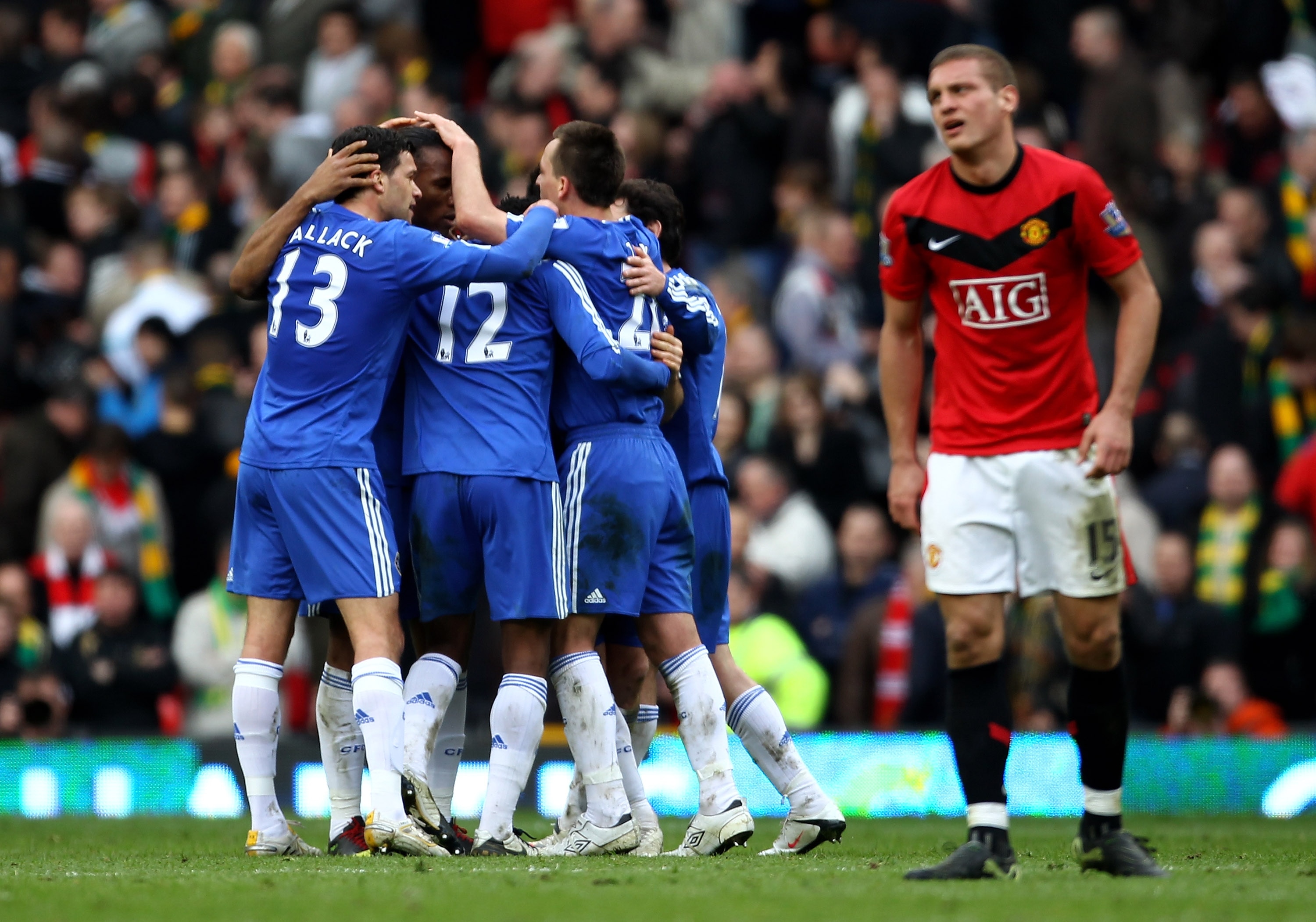 MANCHESTER, ENGLAND - APRIL 03:  The Chelsea players celebrate at the end of the Barclays Premier League match between Manchester United and Chelsea at Old Trafford on April 3, 2010 in Manchester, England.  (Photo by Alex Livesey/Getty Images)