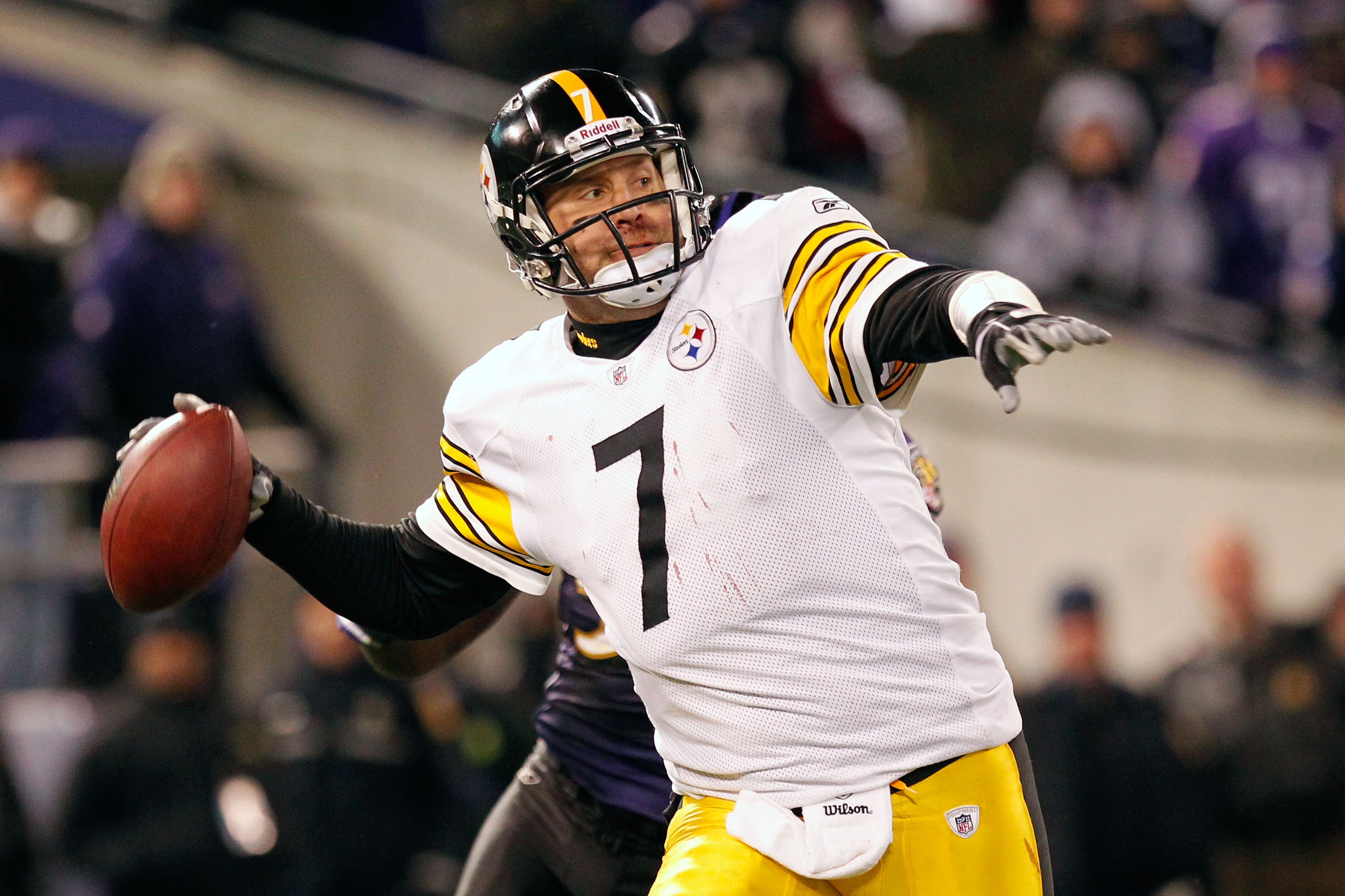 BALTIMORE, MD - DECEMBER 05: Quarterback Ben Roethlisberger #7 of the Pittsburgh Steelers throws a pass against the Baltimore Ravens at M&T Bank Stadium on December 5, 2010 in Baltimore, Maryland. Pittsburgh won 13-10. (Photo by Geoff Burke/Getty Image BALTIMORE, MD - DECEMBER 05: Quarterback Ben Roethlisberger #7 of the Pittsburgh Steelers throws a pass against the Baltimore Ravens at M&T Bank Stadium on December 5, 2010 in Baltimore, Maryland. Pittsburgh won 13-10. (Photo by Geoff Burke/Getty Image